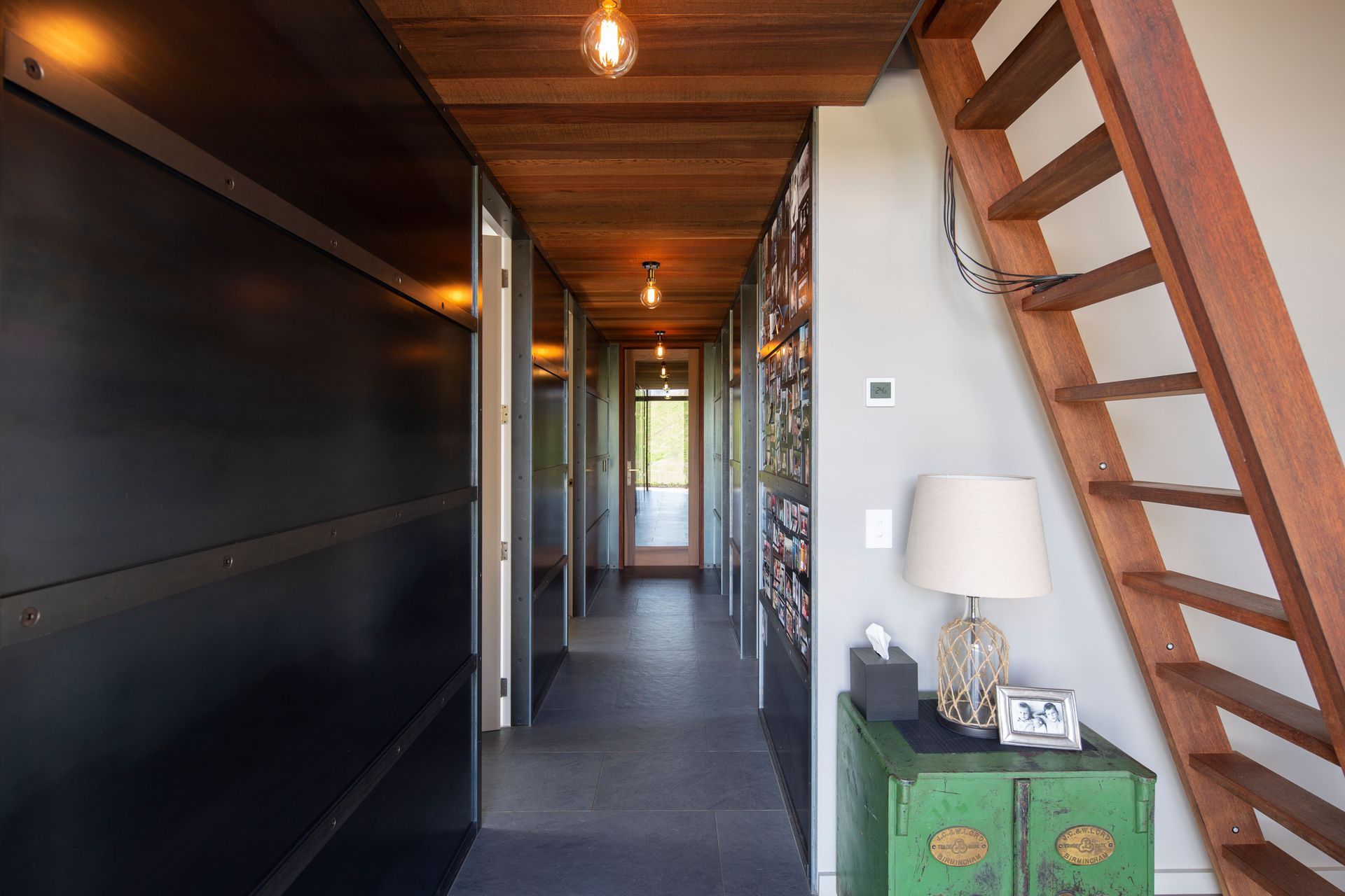 52MovenFerryRoad028.jpg
