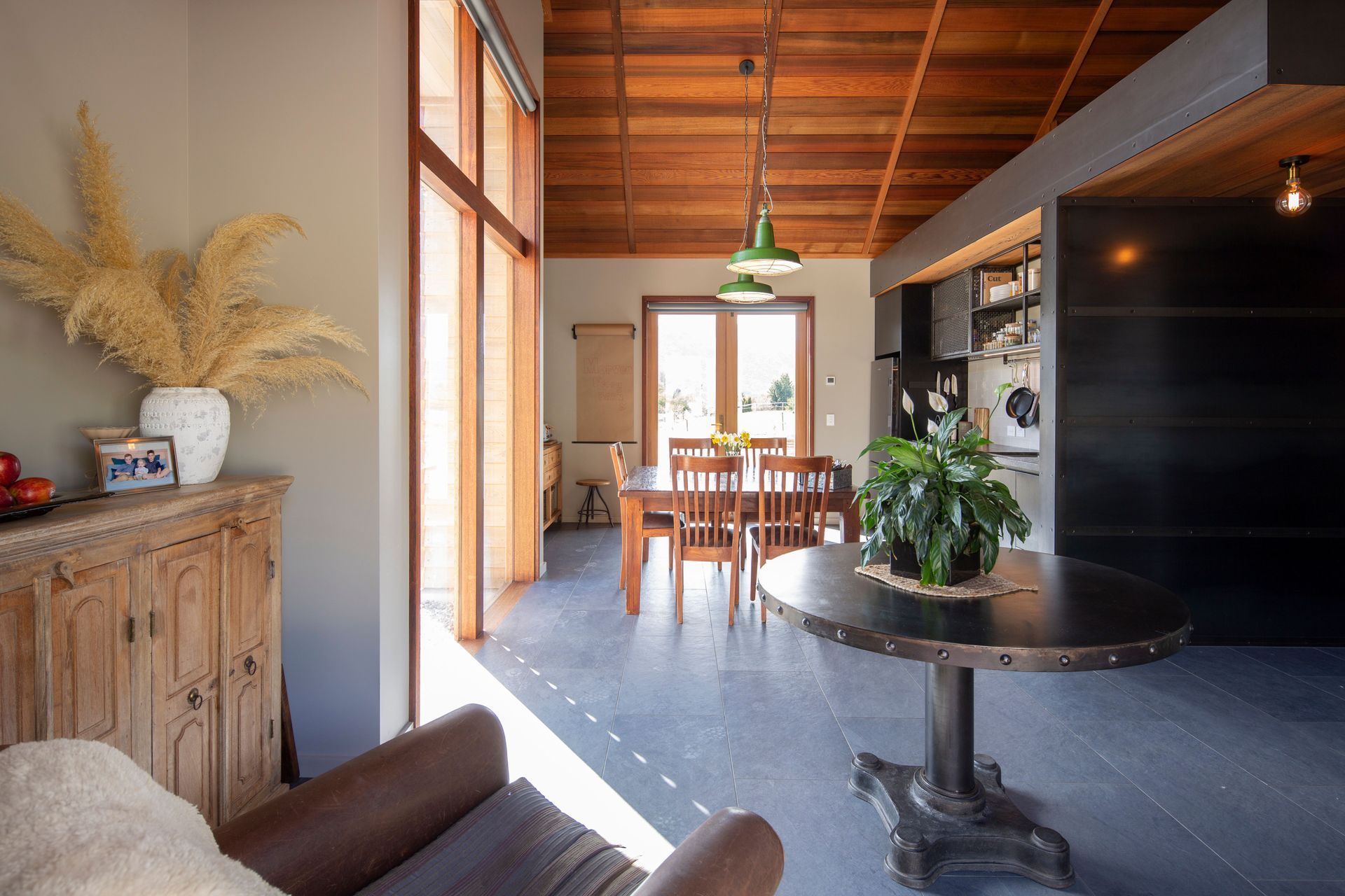 52MovenFerryRoad034.jpg