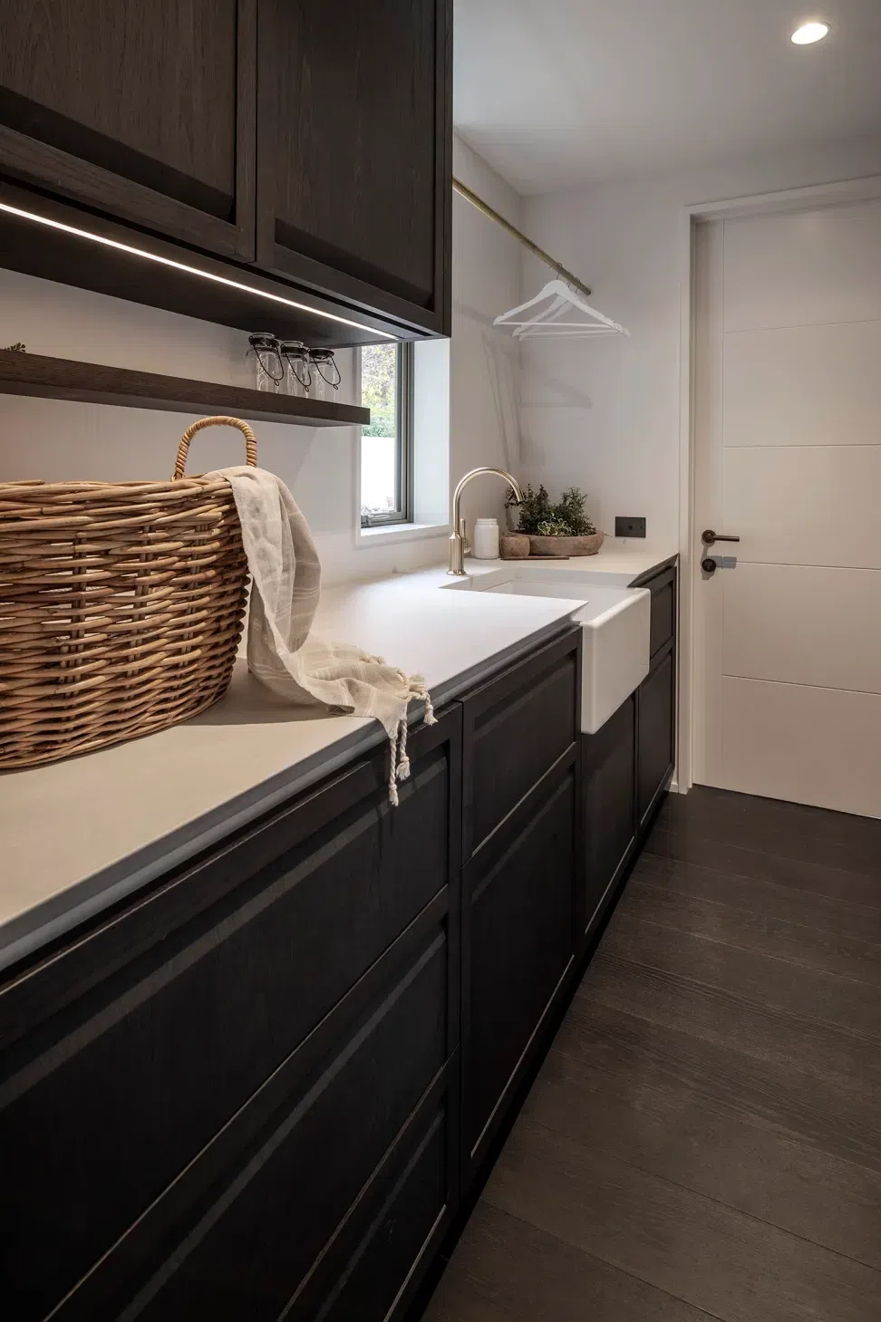 691a985b70793ea00cddfd45Alpine-Residence-1.webp
