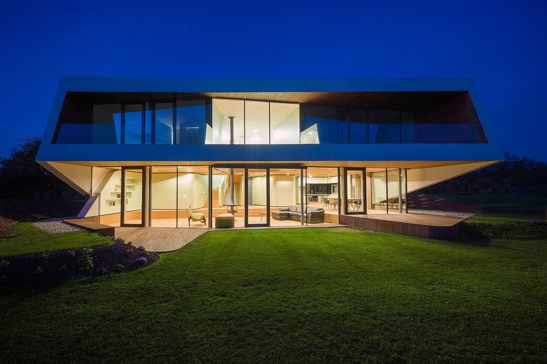 BD-Lea-House-NB-Slovenia-Exterior-3.jpeg
