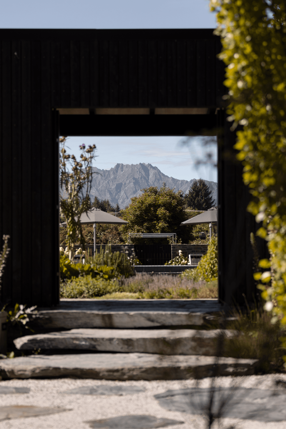 Black-Peak-Mount-Burke-Archipro11.png