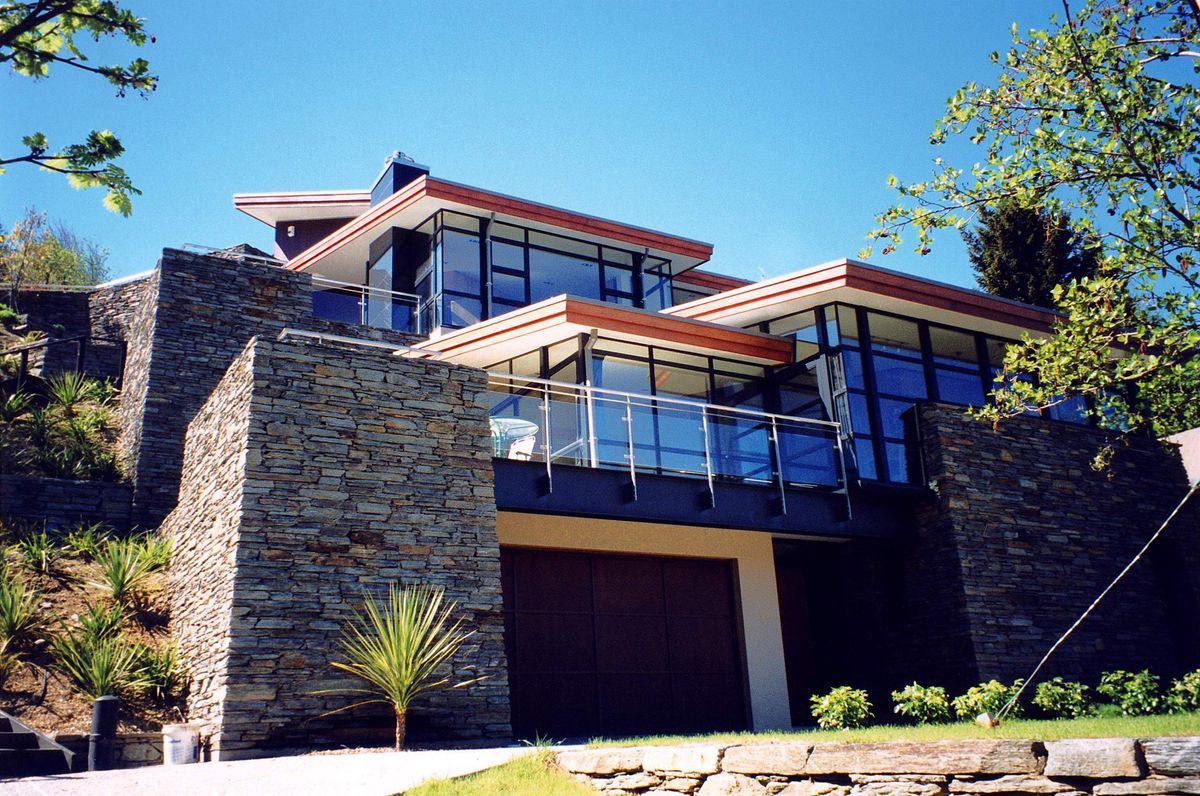 Hallenstein House