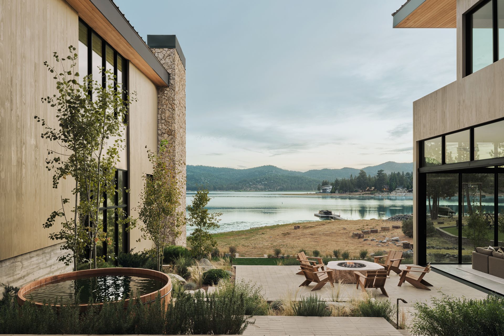 The-Ranch-Mine-Waterview-9.jpg