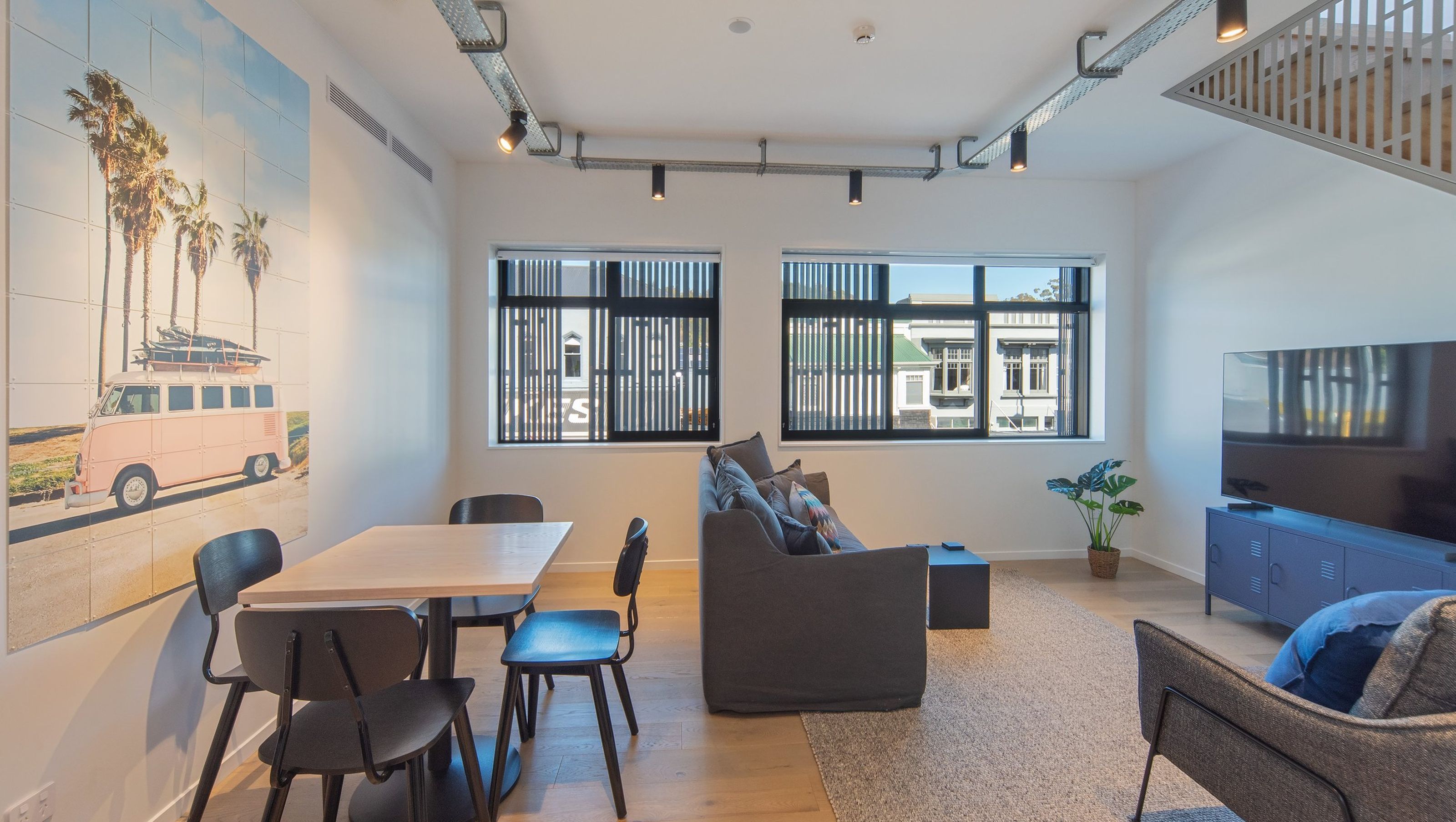 279 Inner City Apartments