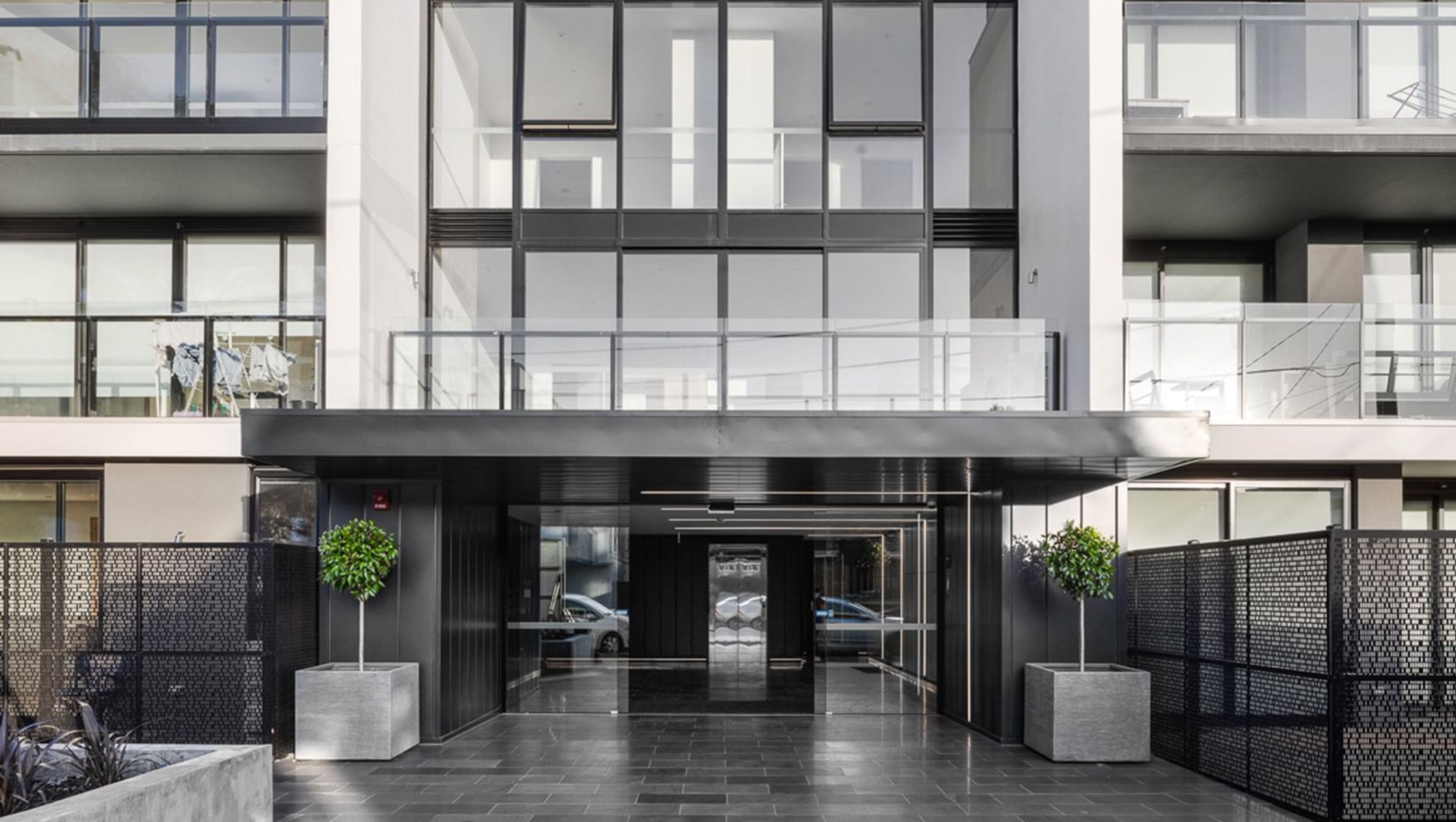Mercuri Apartments