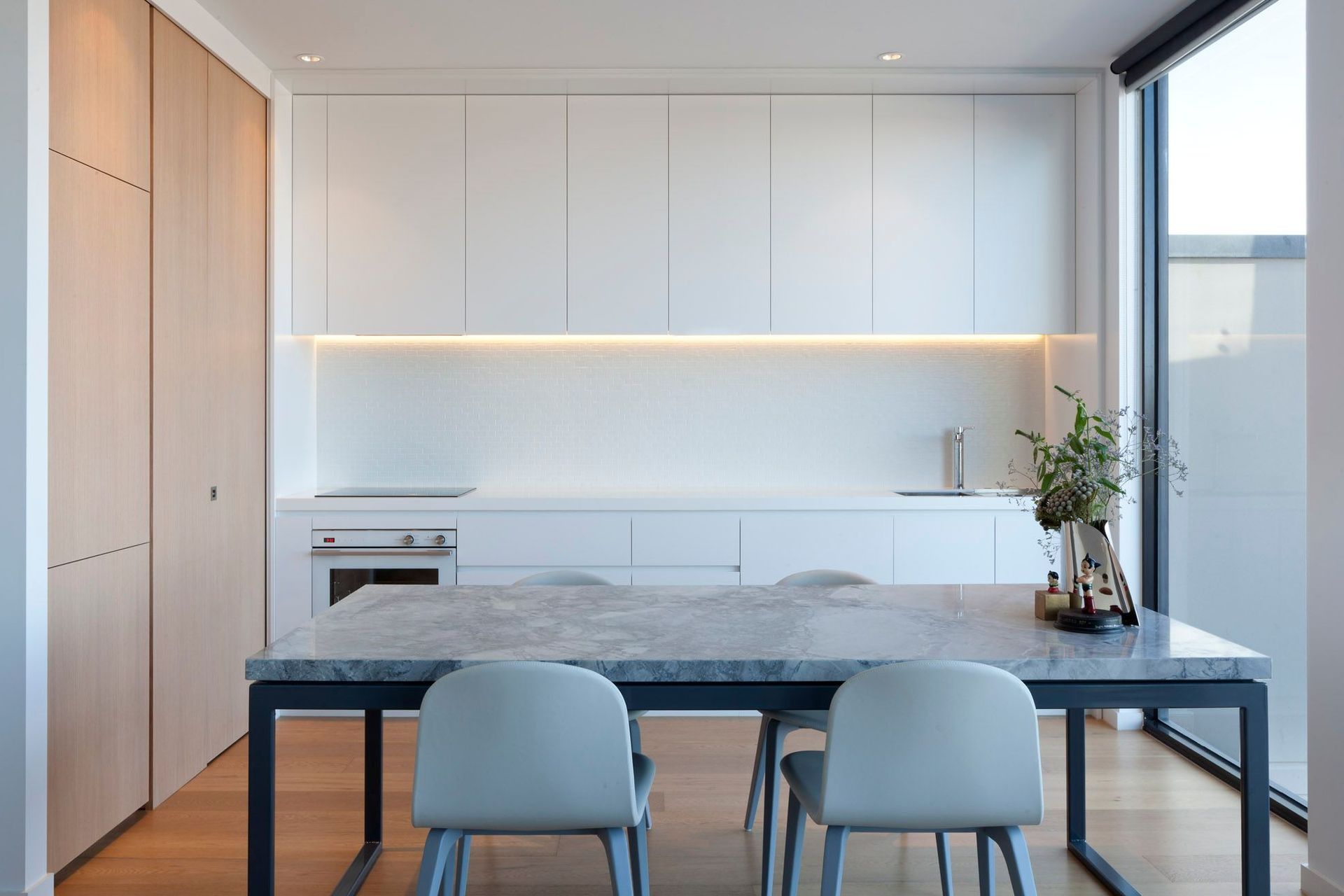 PORT-MELBOURNE-APARTMENT03.jpg