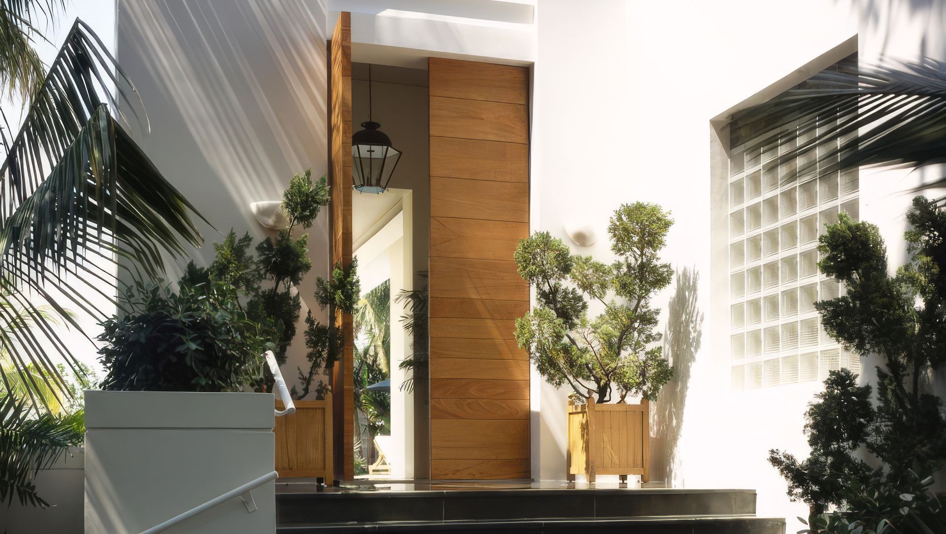 The Reef Palm Beach banner