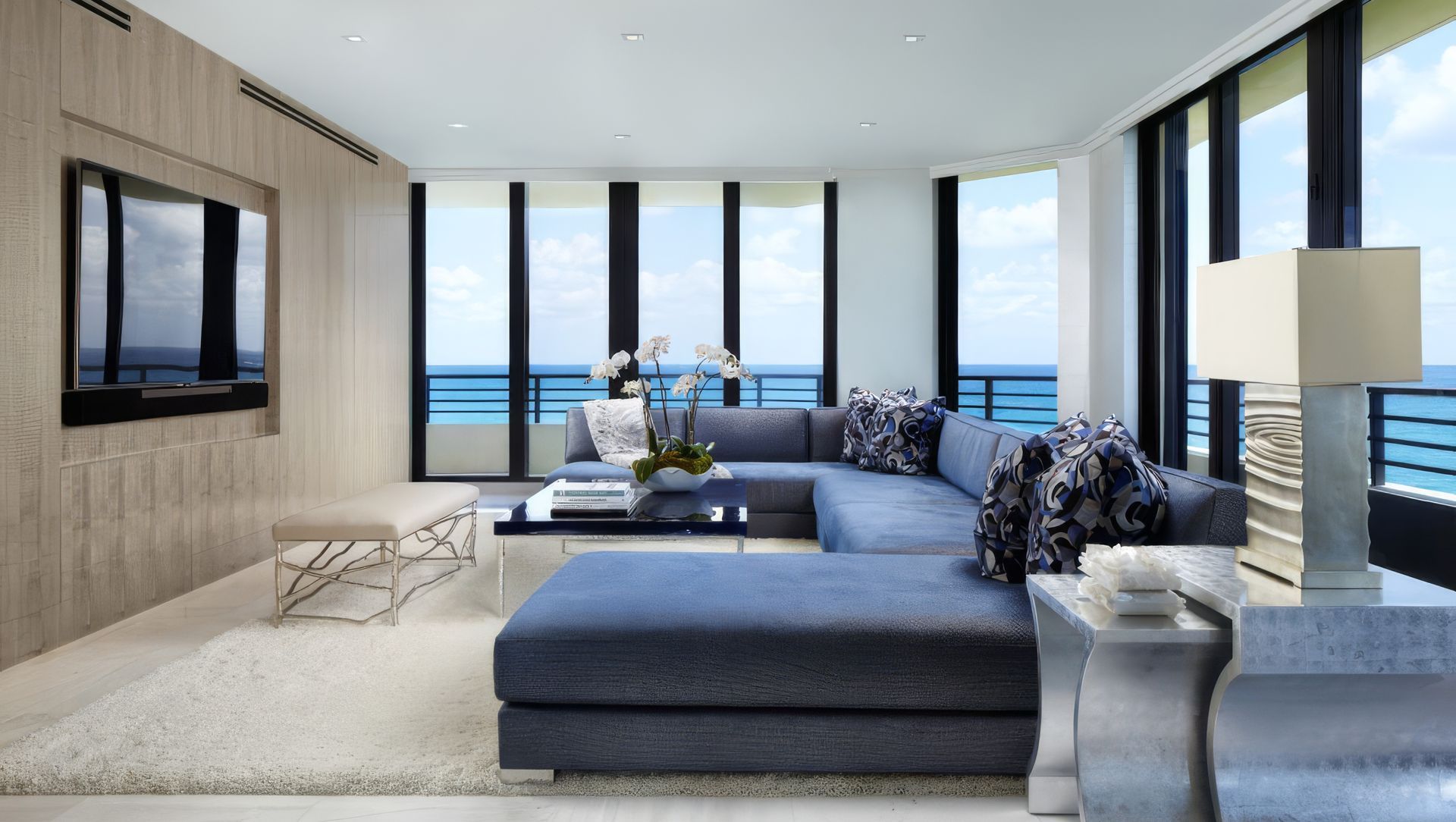 The Hampton Palm Beach banner
