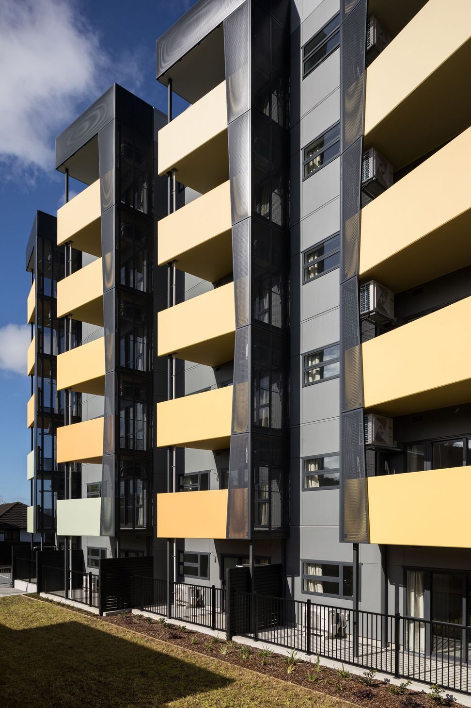 mode-lynton-road-apartments-05.jpg