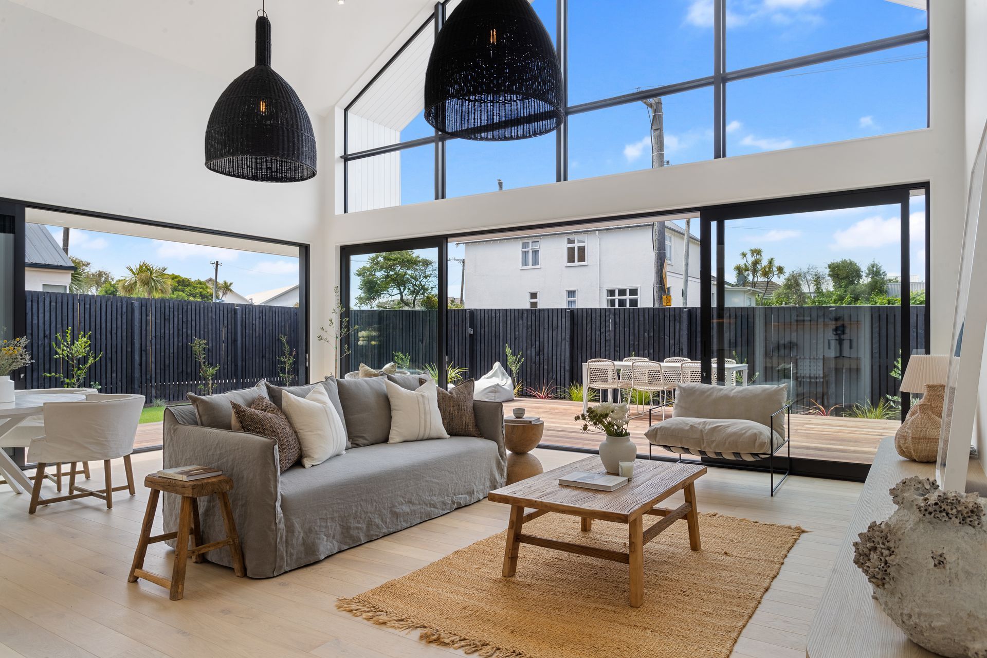 006Open2viewID551562-ColensoSt36Sumner.jpg