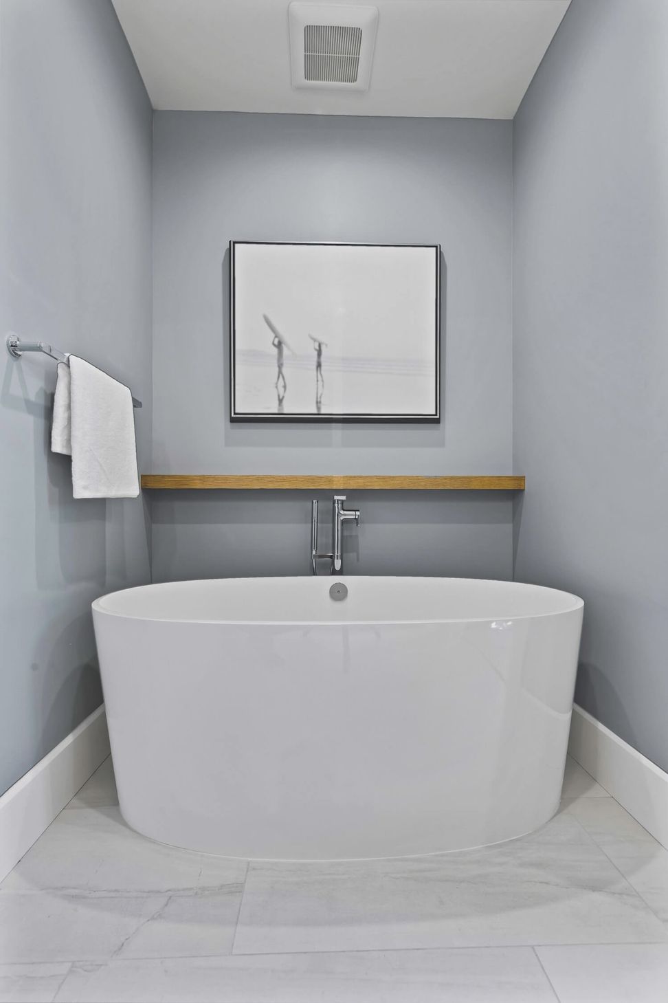 035bathroom4-2of3.jpg