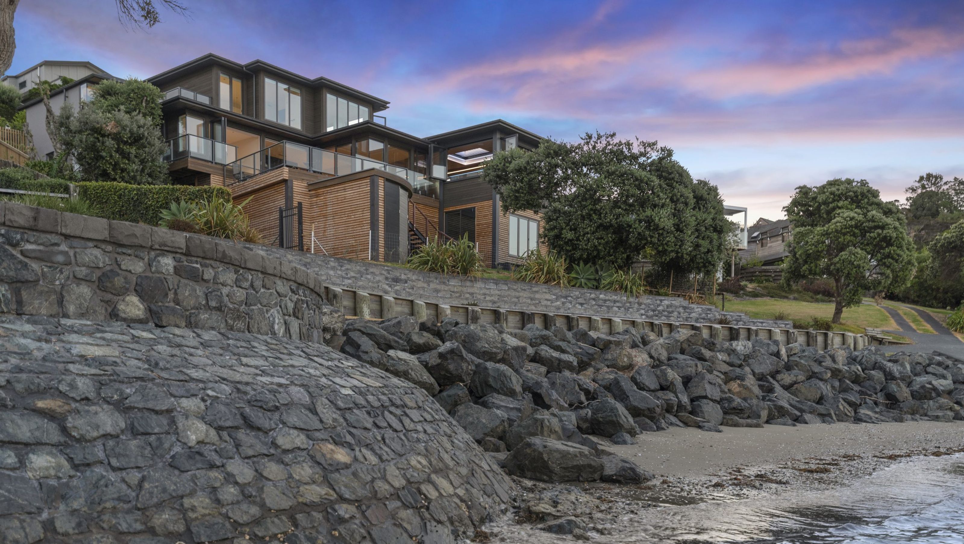 Algies Bay Beach House