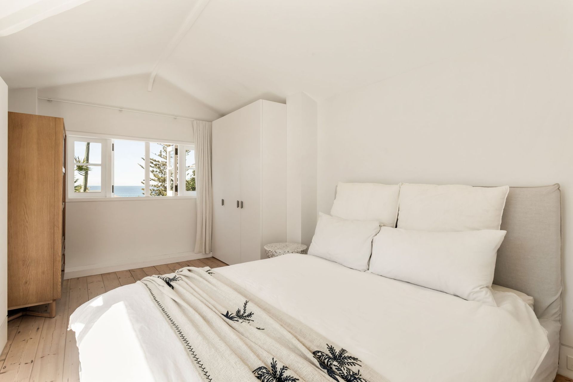 24-Wolaroi-Cres-Tamarama13.jpg