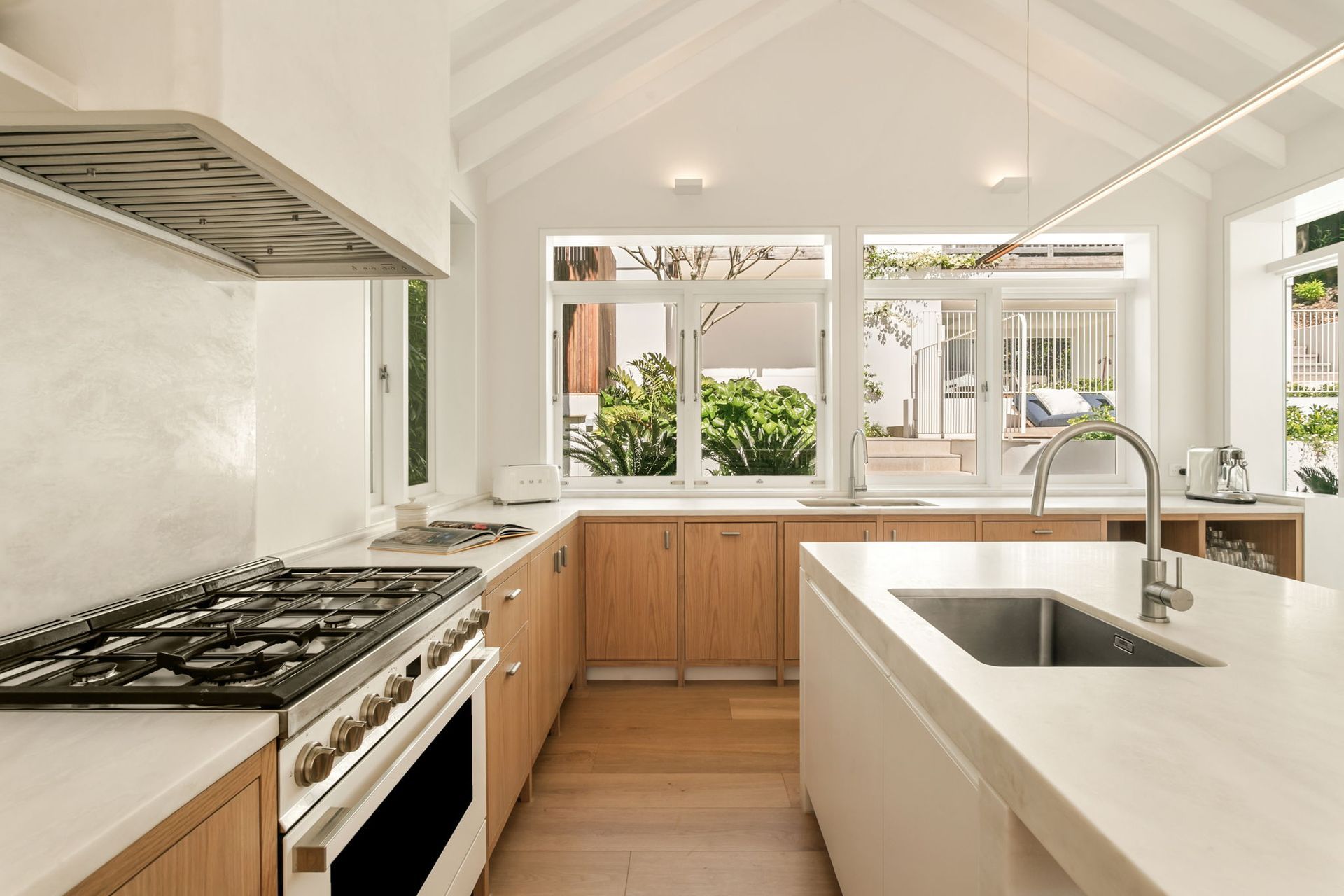 24-Wolaroi-Cres-Tamarama18.jpg