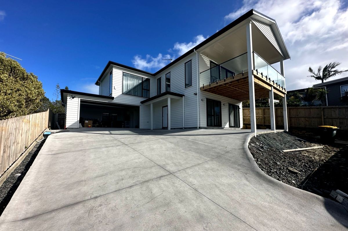 Bespoke 4-bedroom 210sqm home