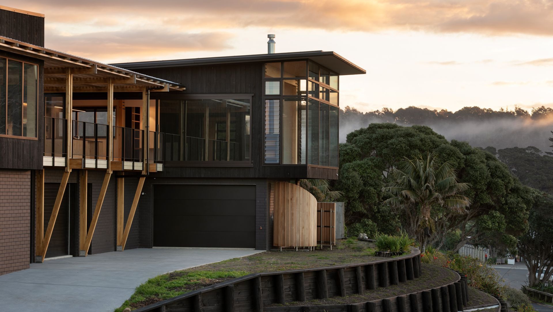 Hot Water Beach House banner