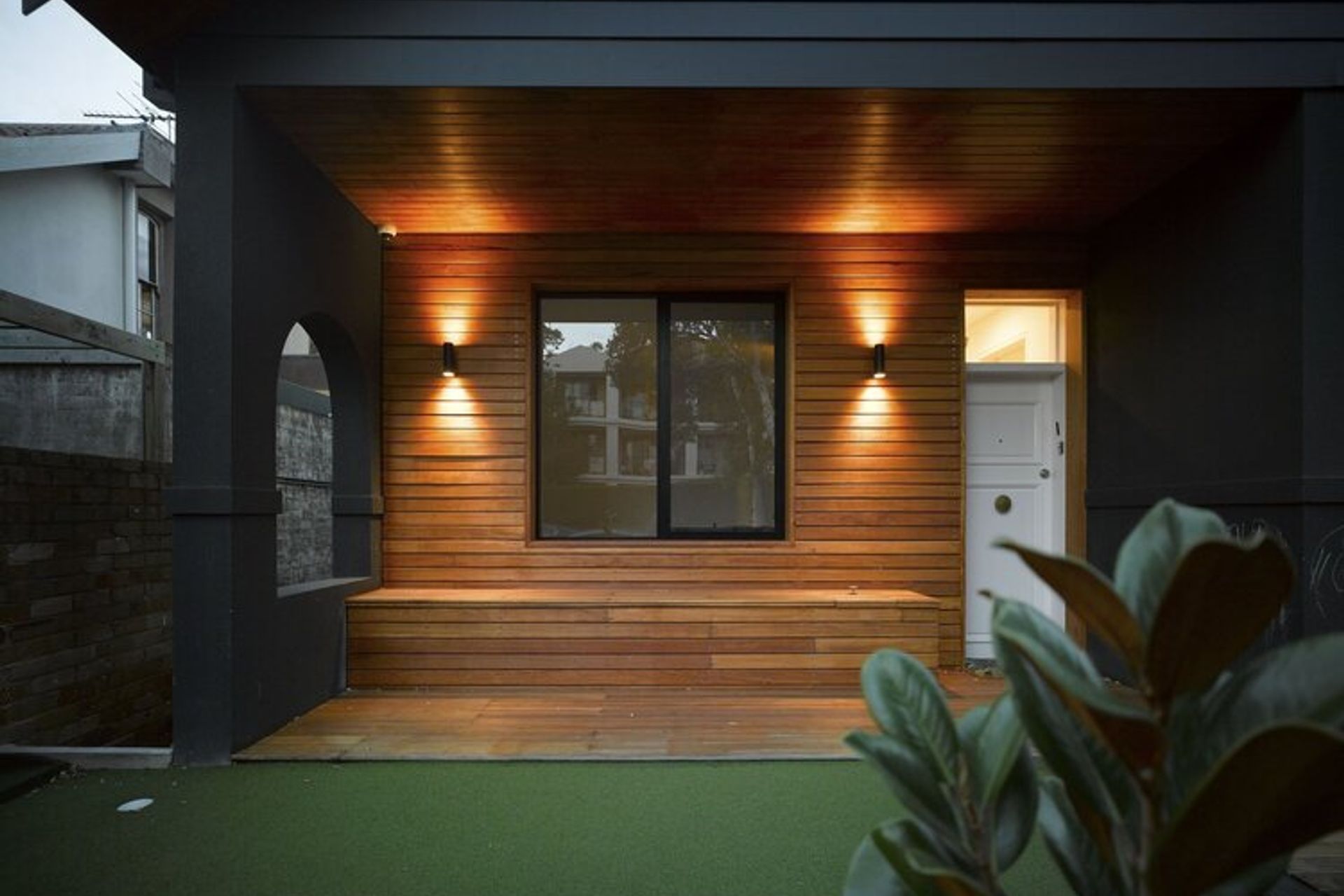 ##^^Bondi House