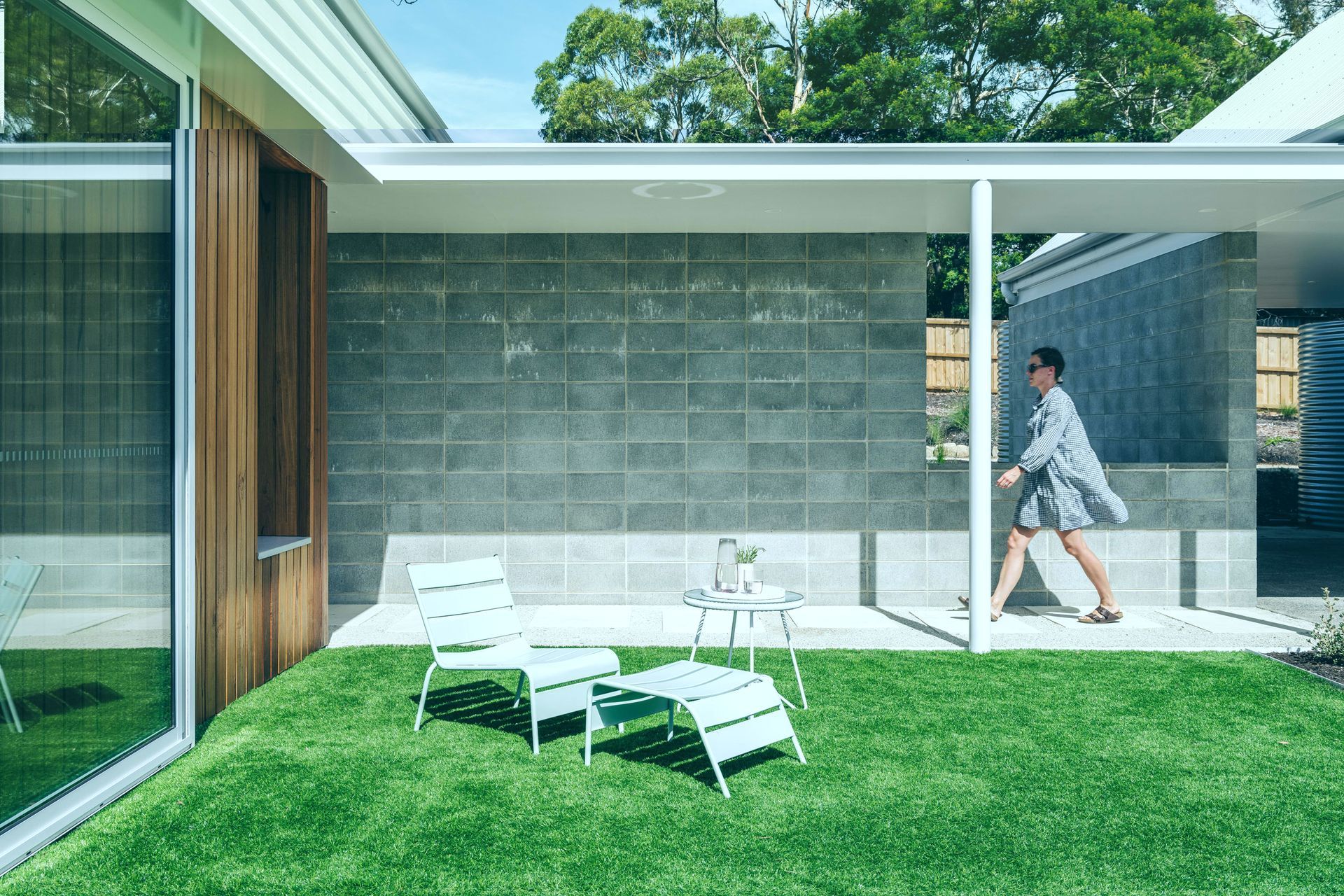 BLUFF-HOUSE12-v2.jpg