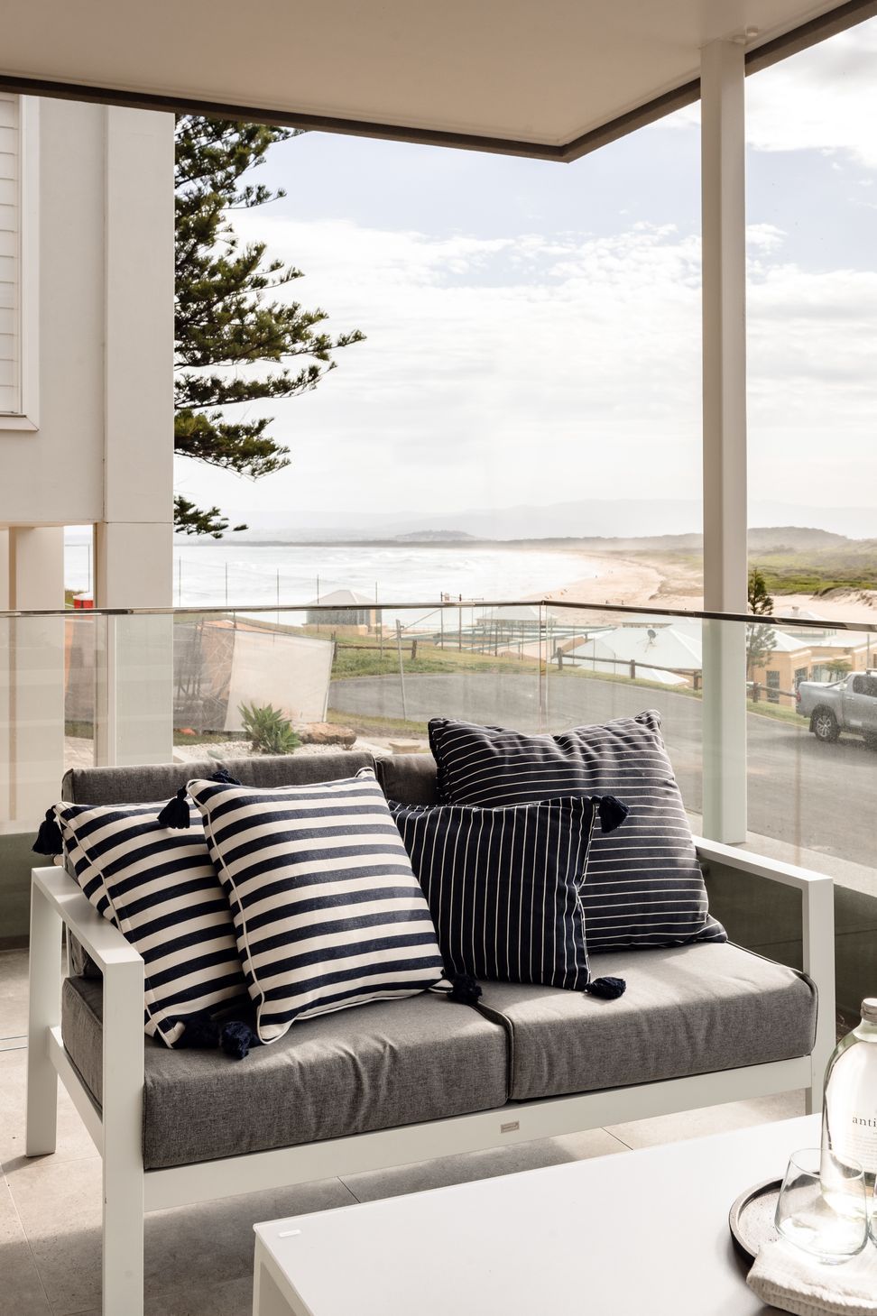 Port Kembla Beach House by Hewison Constructions