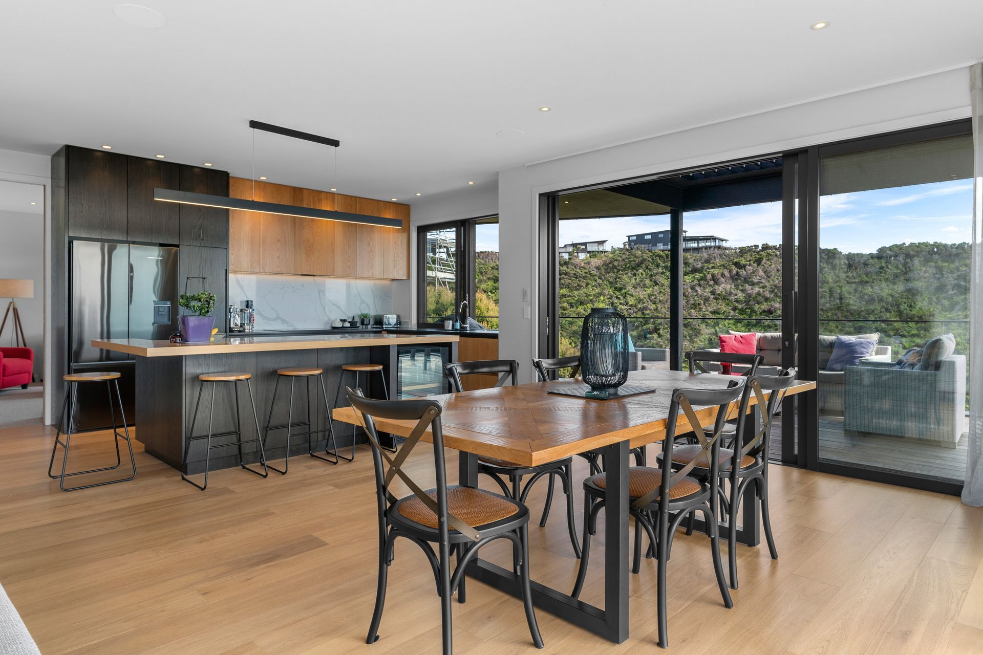Knowles-int-kitchen.jpg