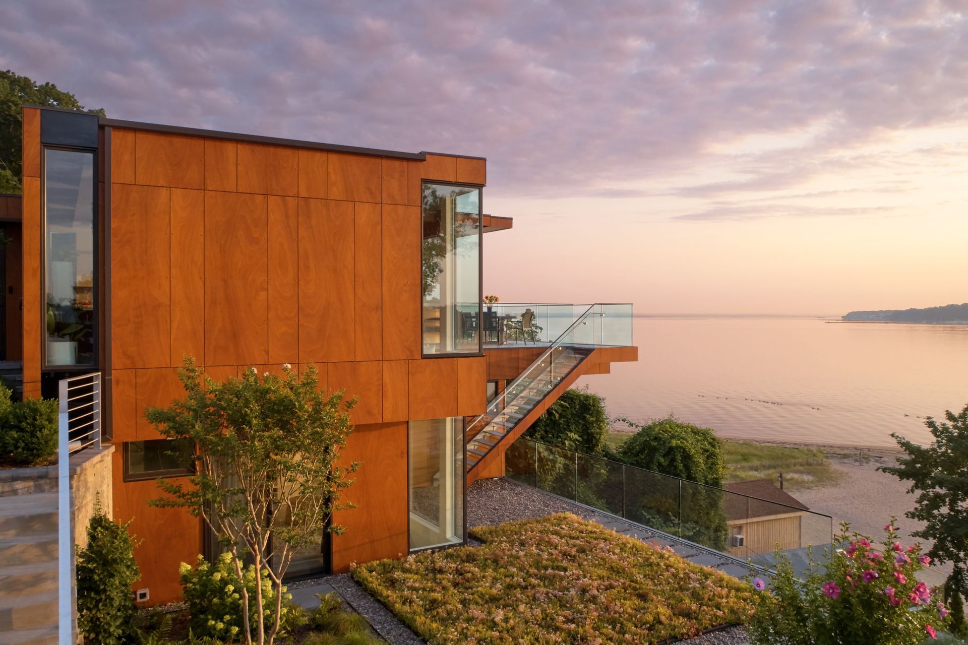 NarofskyHirschExterior635-ap-compressed.jpg
