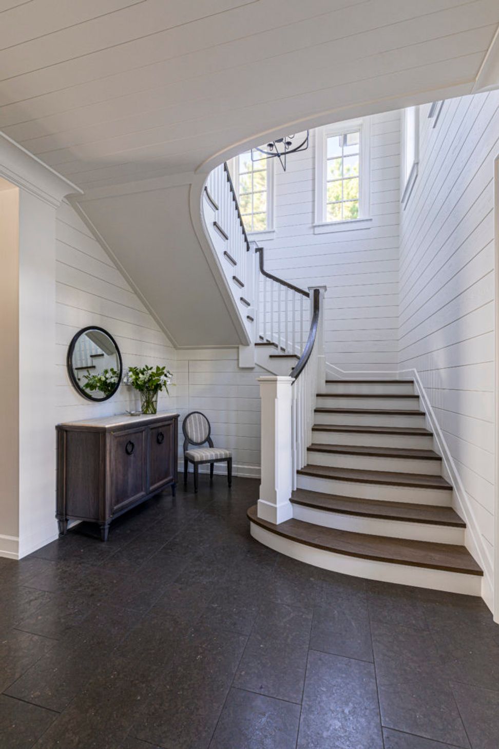 Oregon-Beach-Houseentry-683x1024-1.jpg