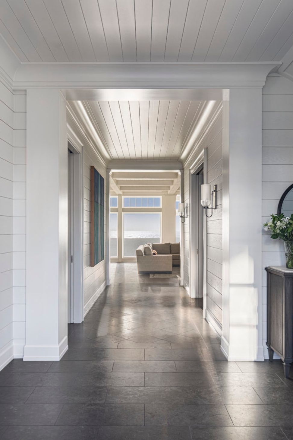 Oregon-Beach-Houseentry2-683x1024-1.jpg