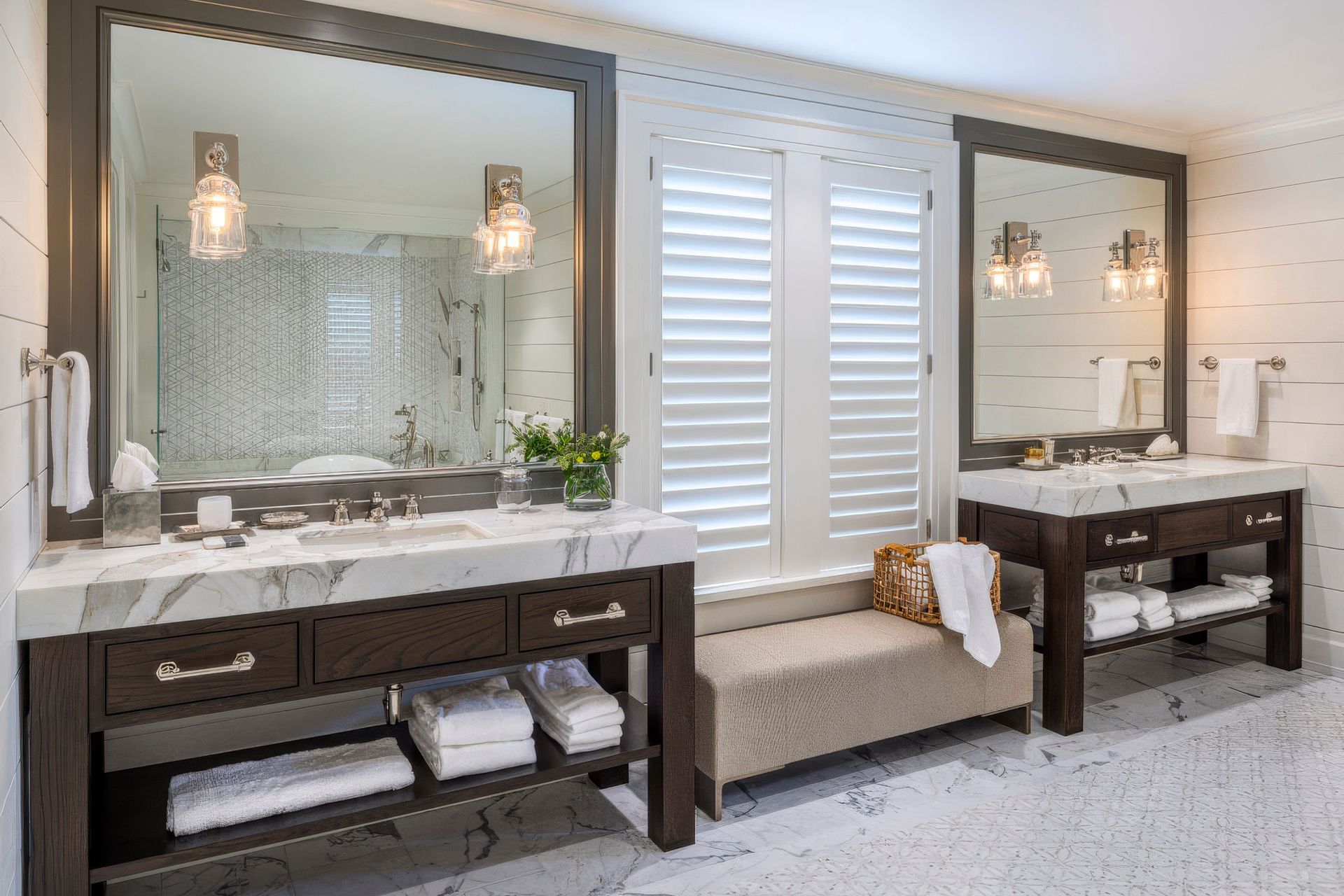 Oregon-Beach-Housemasterbath3-1024x944-1-upscaled-by-Replicate.jpg