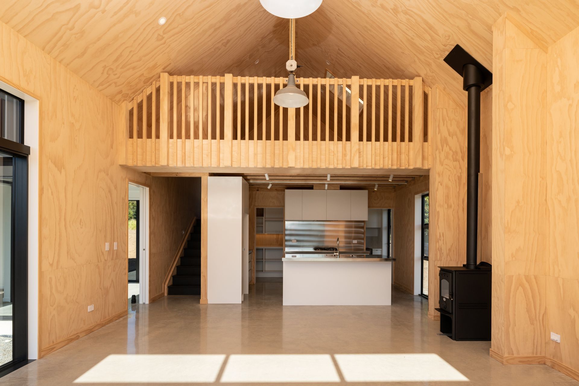 Pahoia Beach Barn