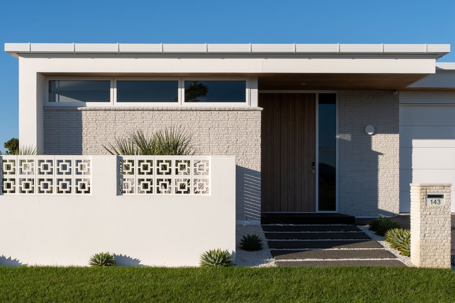 Palm-Springs-HouseArkhe-Architecture-30.jpg