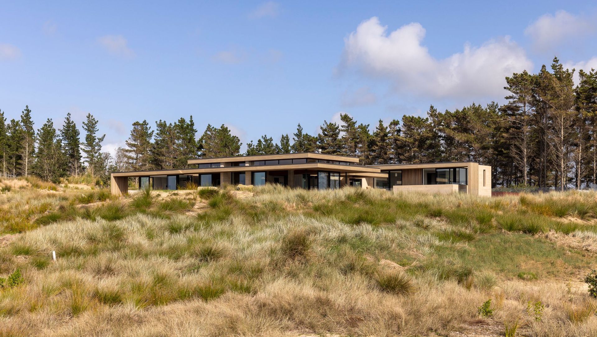 Dune House banner