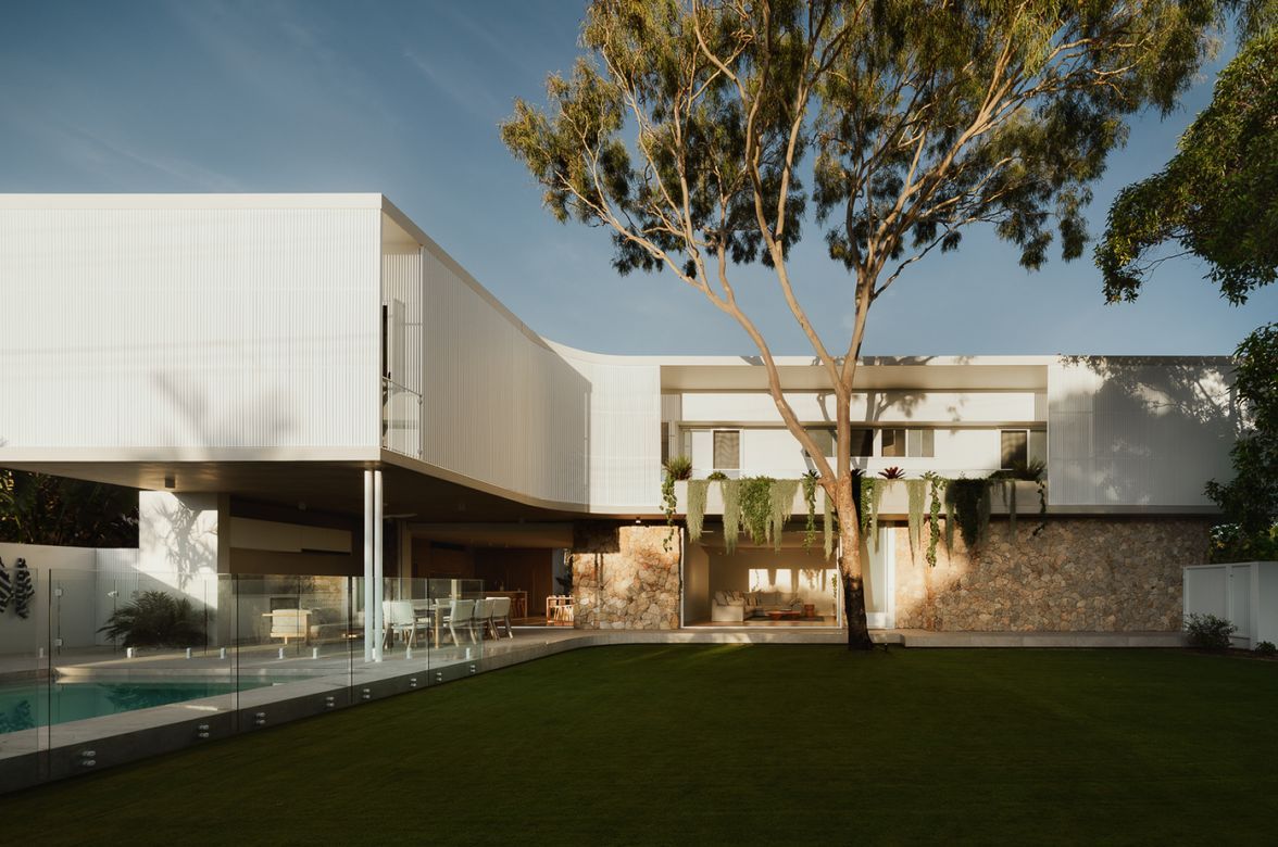 Halcón House