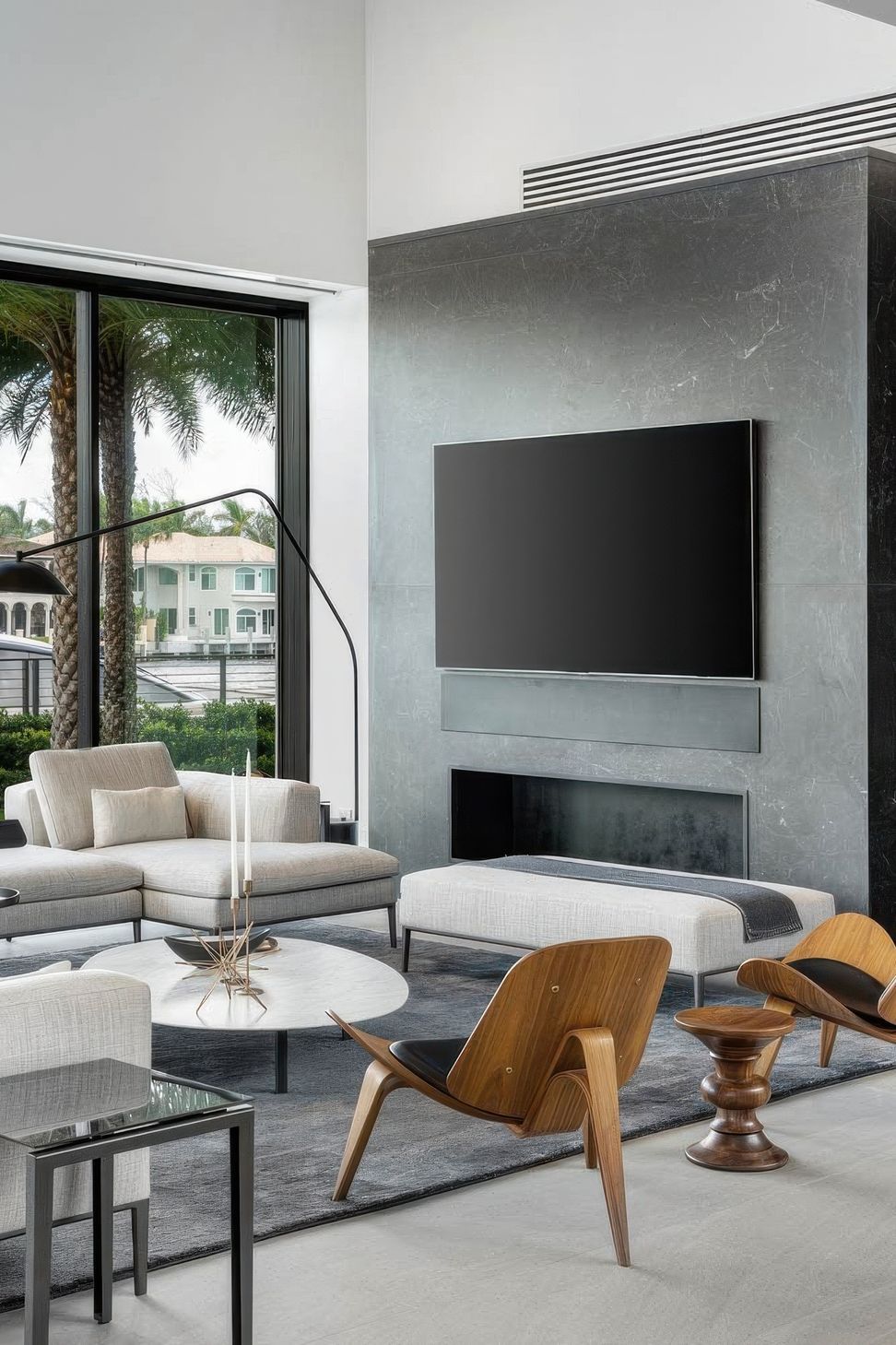 imgi12tropical-modern-minimal-living-room-interior-design-gigapixel-standard-v2-2x.jpg