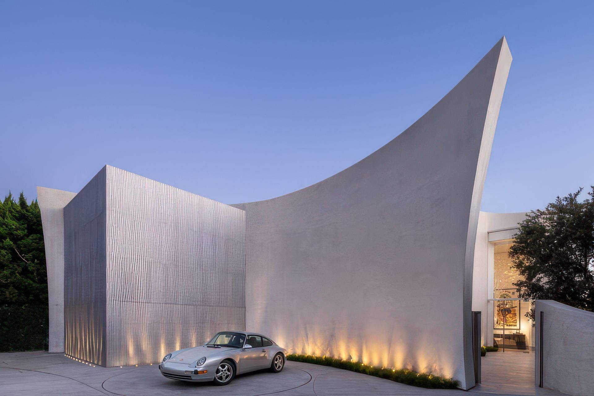 imgi3Malibu-Beach-House-1-825x510-gigapixel-standard-v2-4x-v3.jpg
