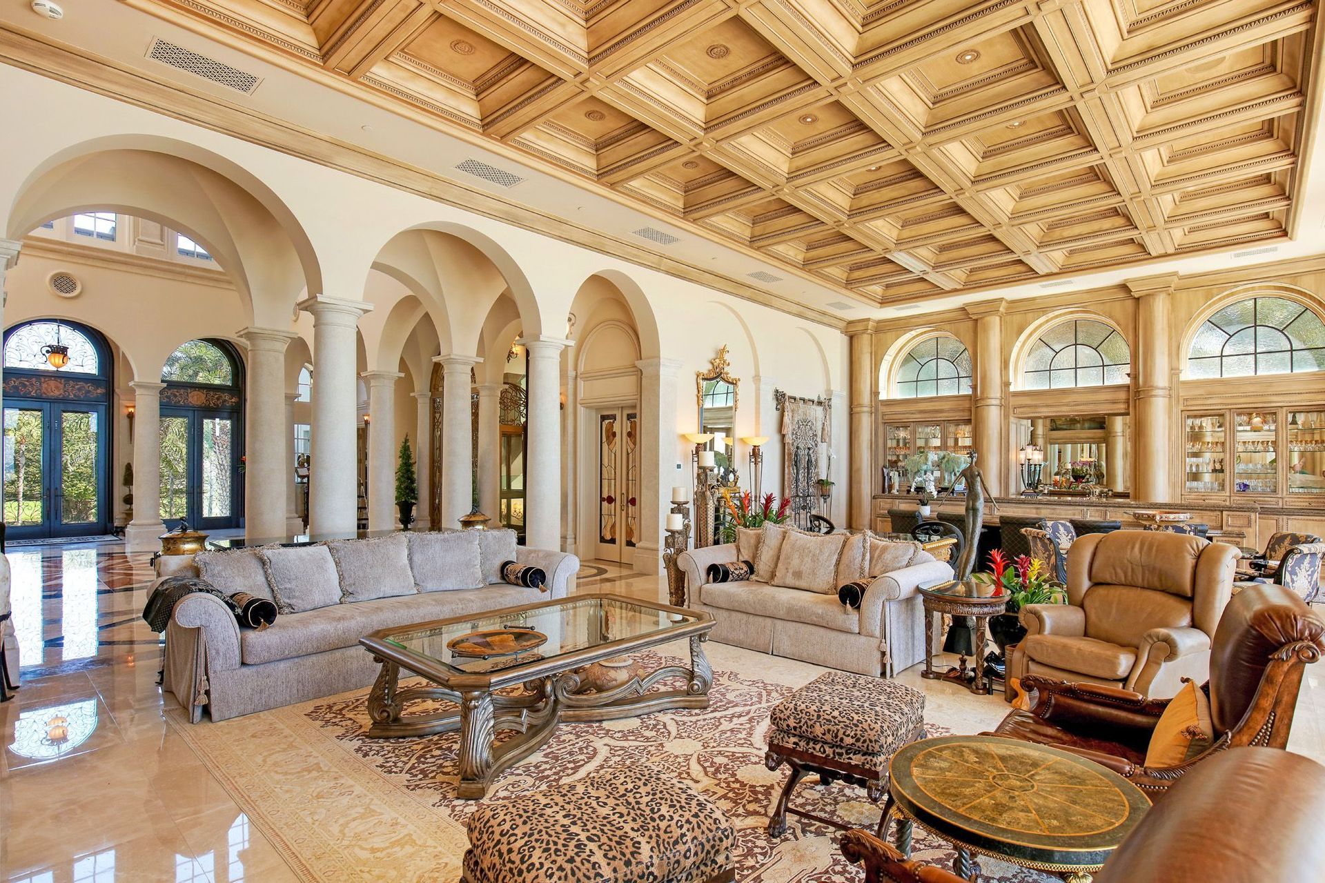 serenissima-longboat-key-living-room-classical-furnishings-06.jpg