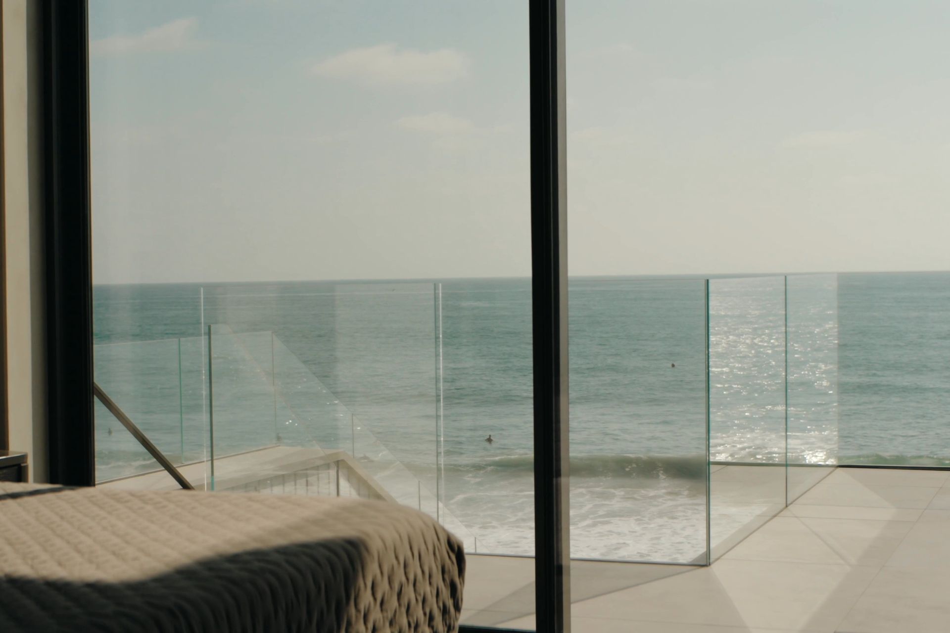 thumbnail-v9.jpg