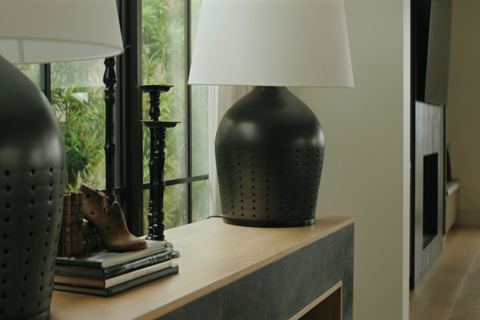 thumbnail-v13.jpg