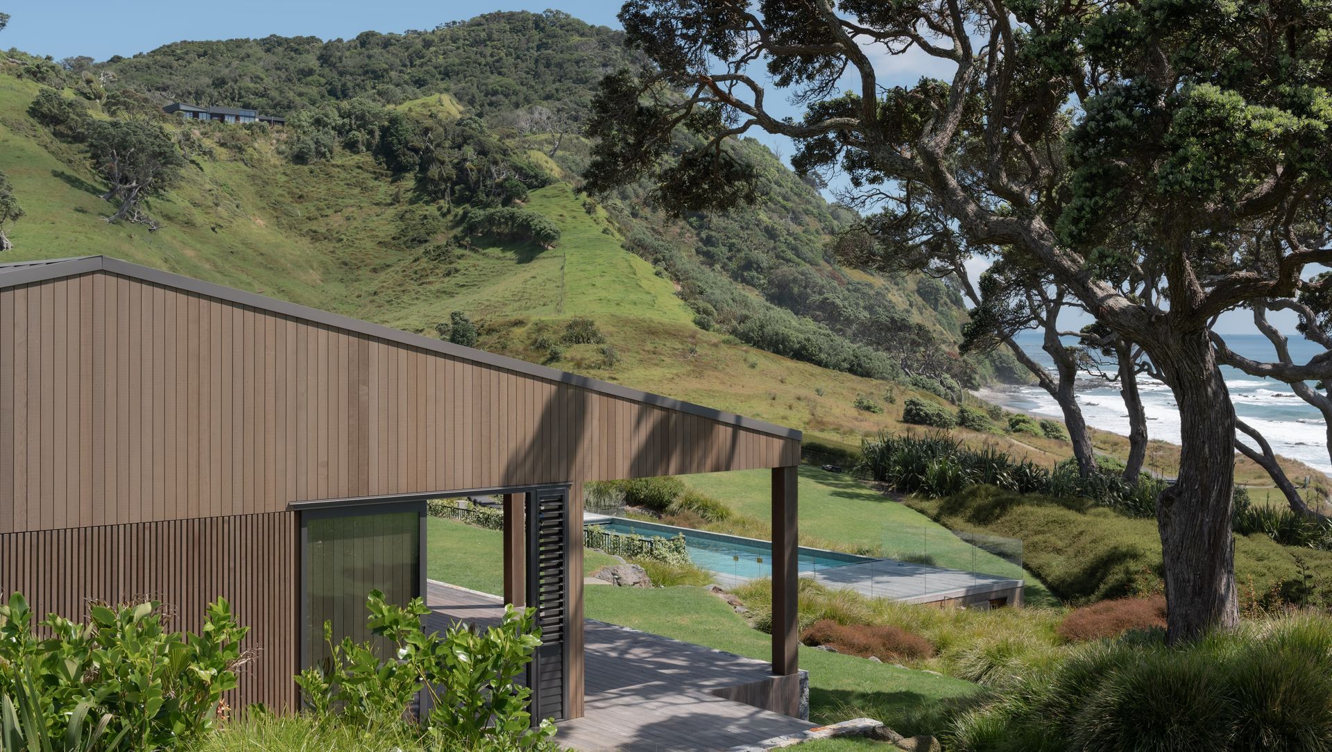 Pohutukawa House banner