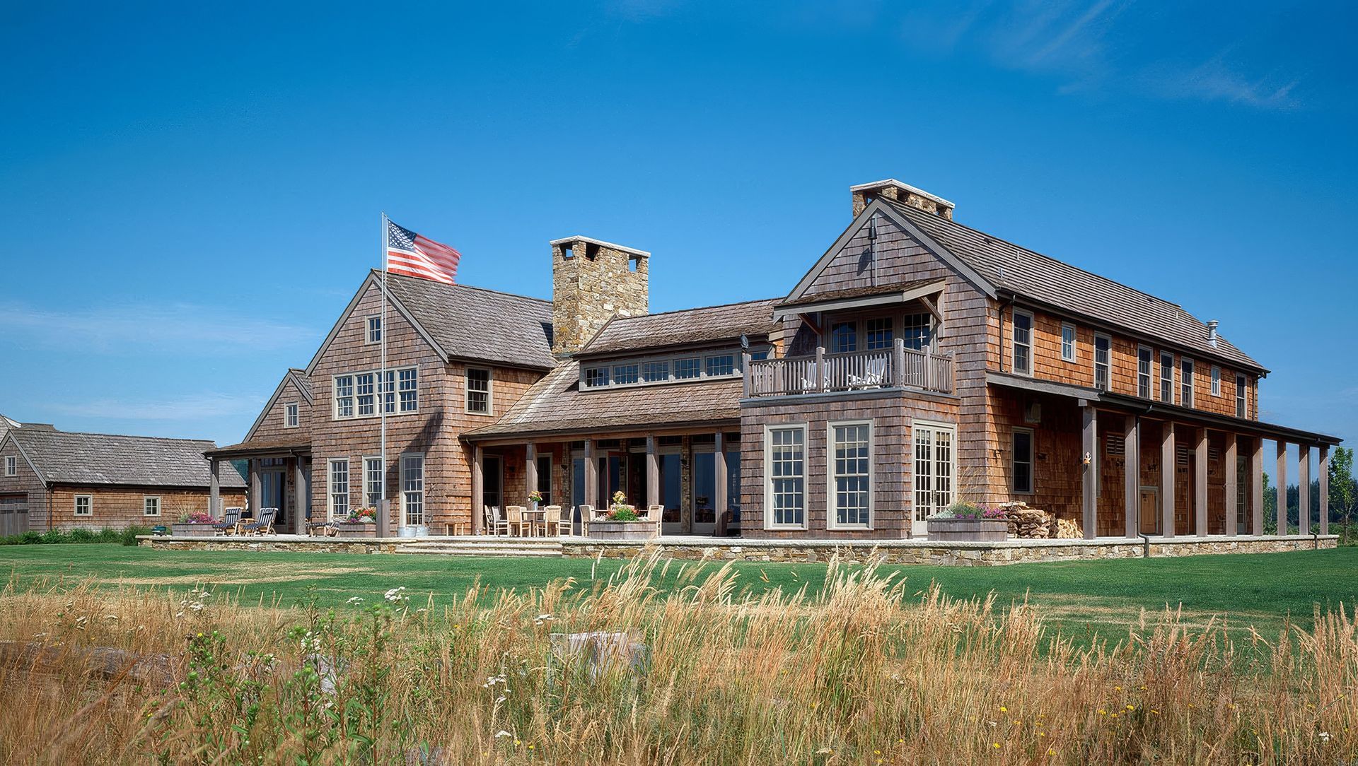 Useless Bay Residence banner