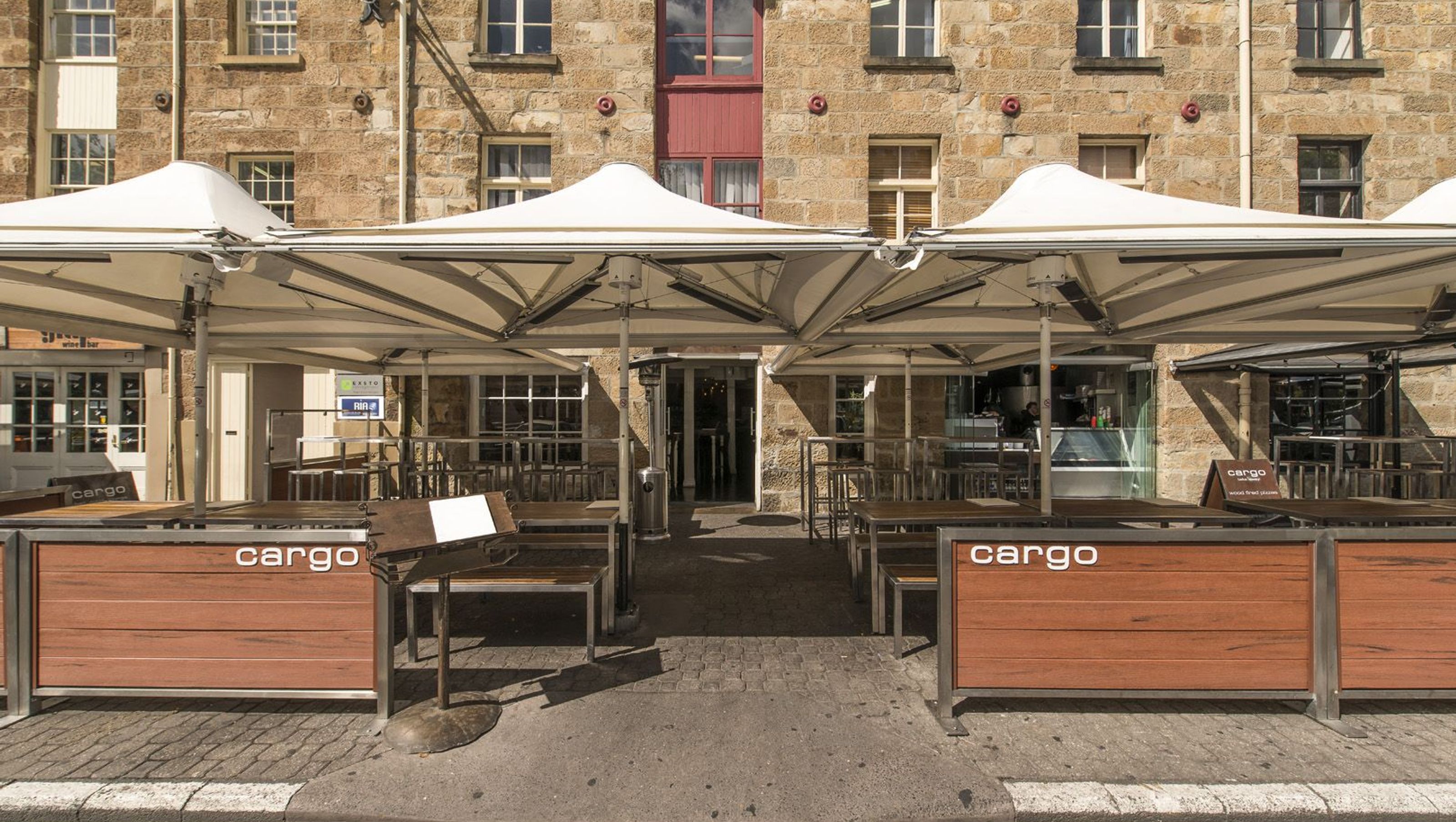 Cargo Bar
