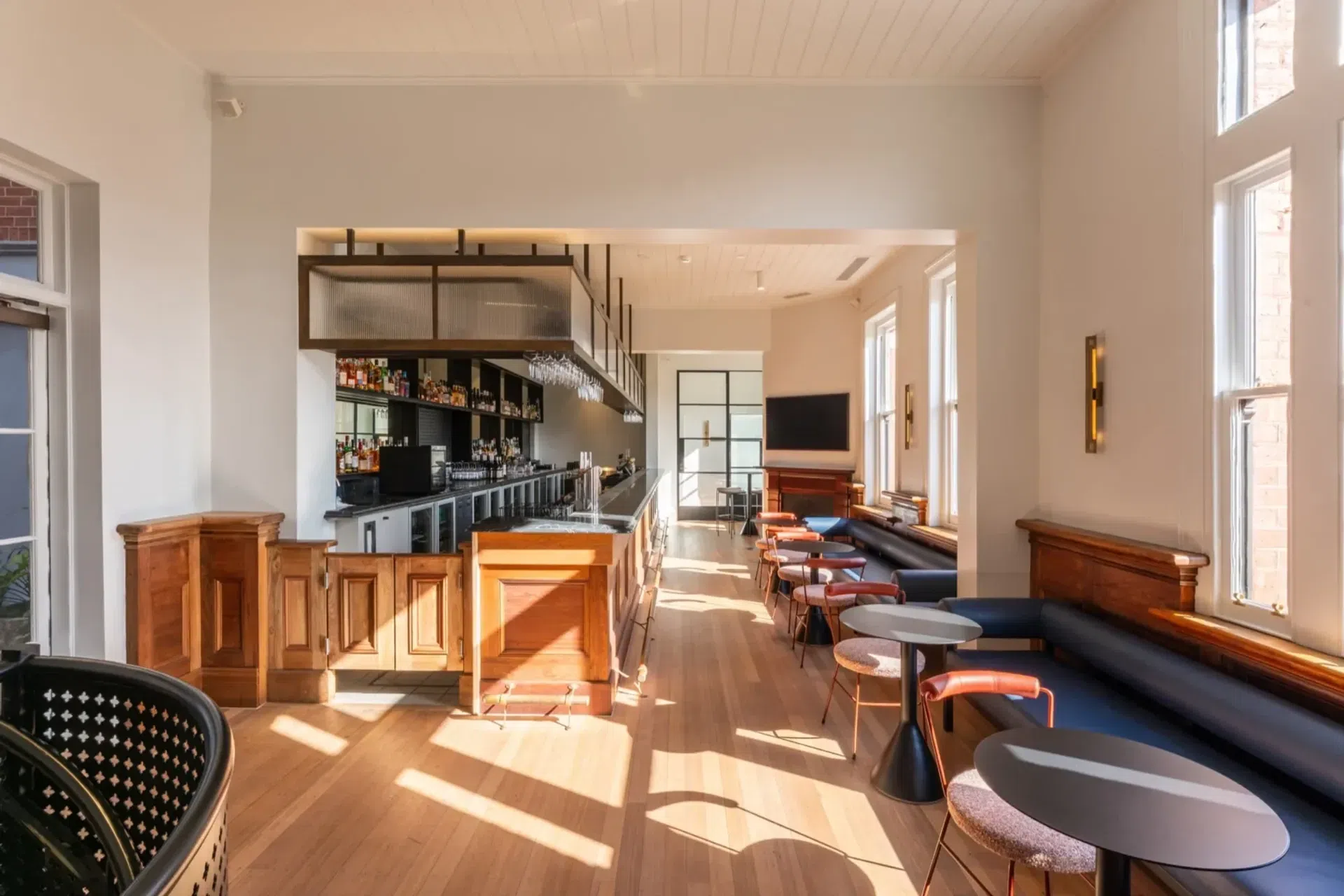 QUEENSCLIFFHOTELPROJECTRMSTRADERSNATURALSTONESUPPLIERMELBOURNE-4-1536x1024.webp