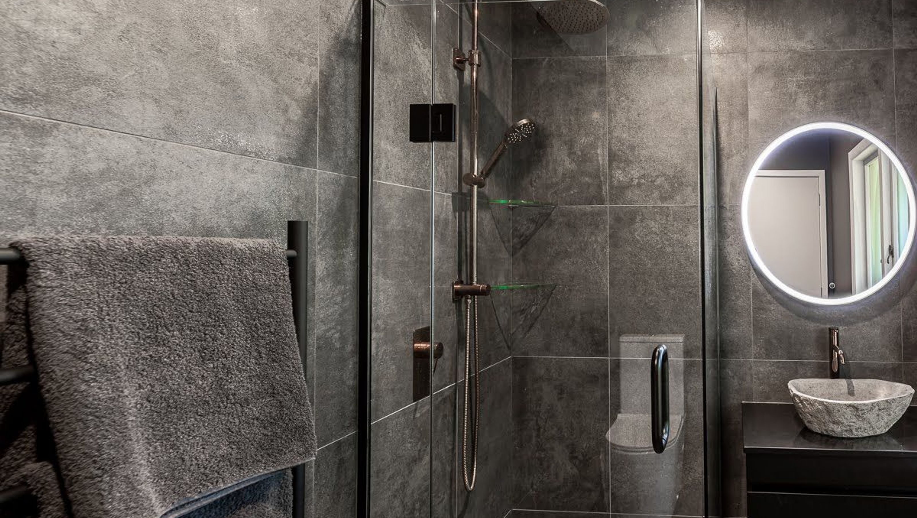 Black Bath