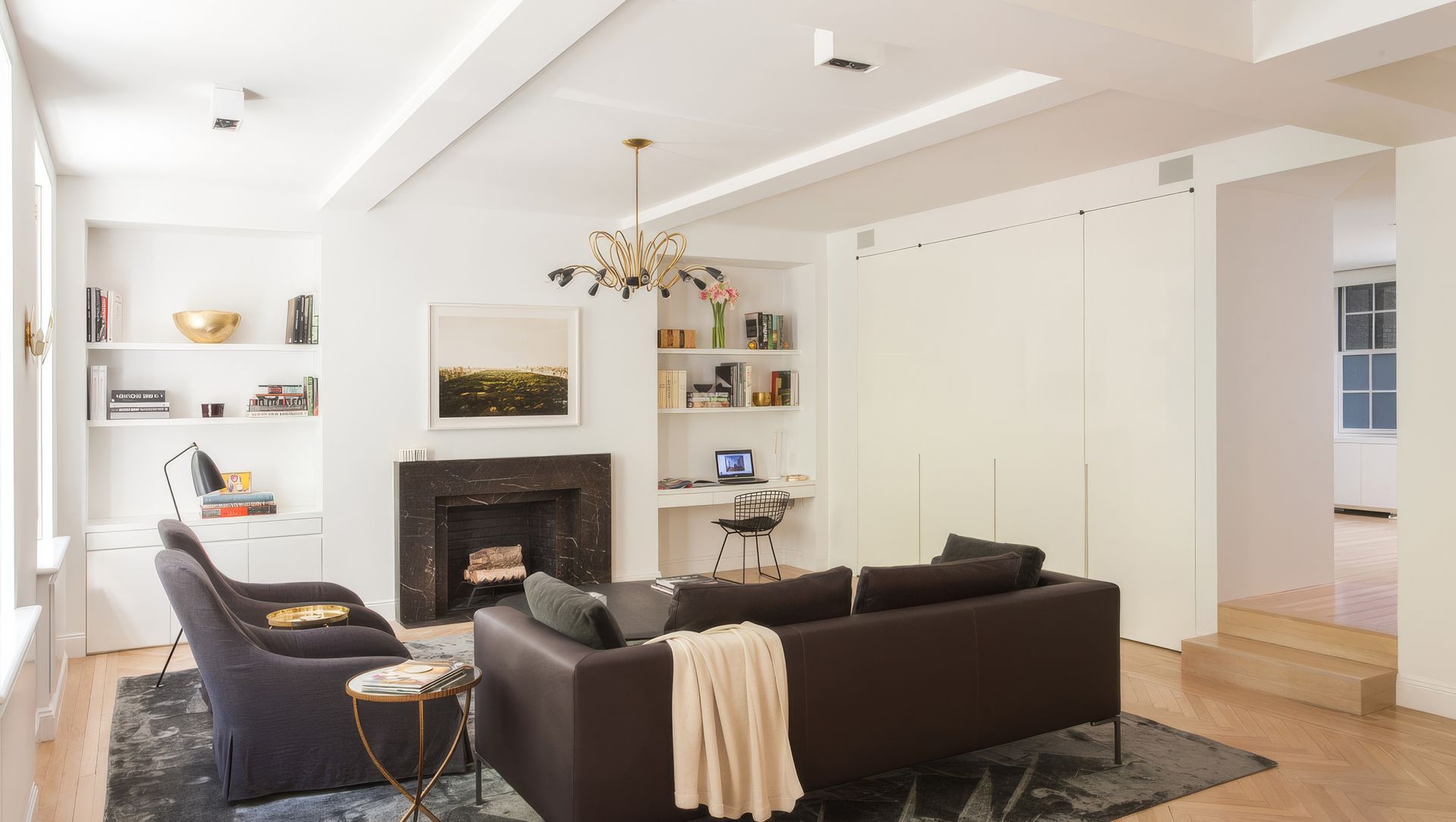 Apt 2F banner