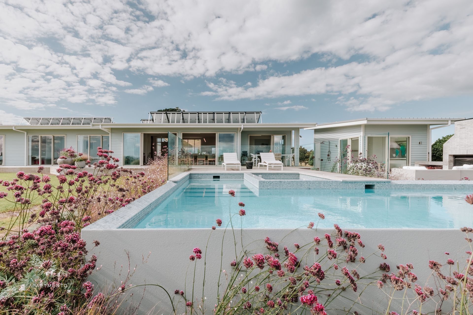 AMArchitectsWaihekeMCrawfordMCP1148-HDR-2.jpg
