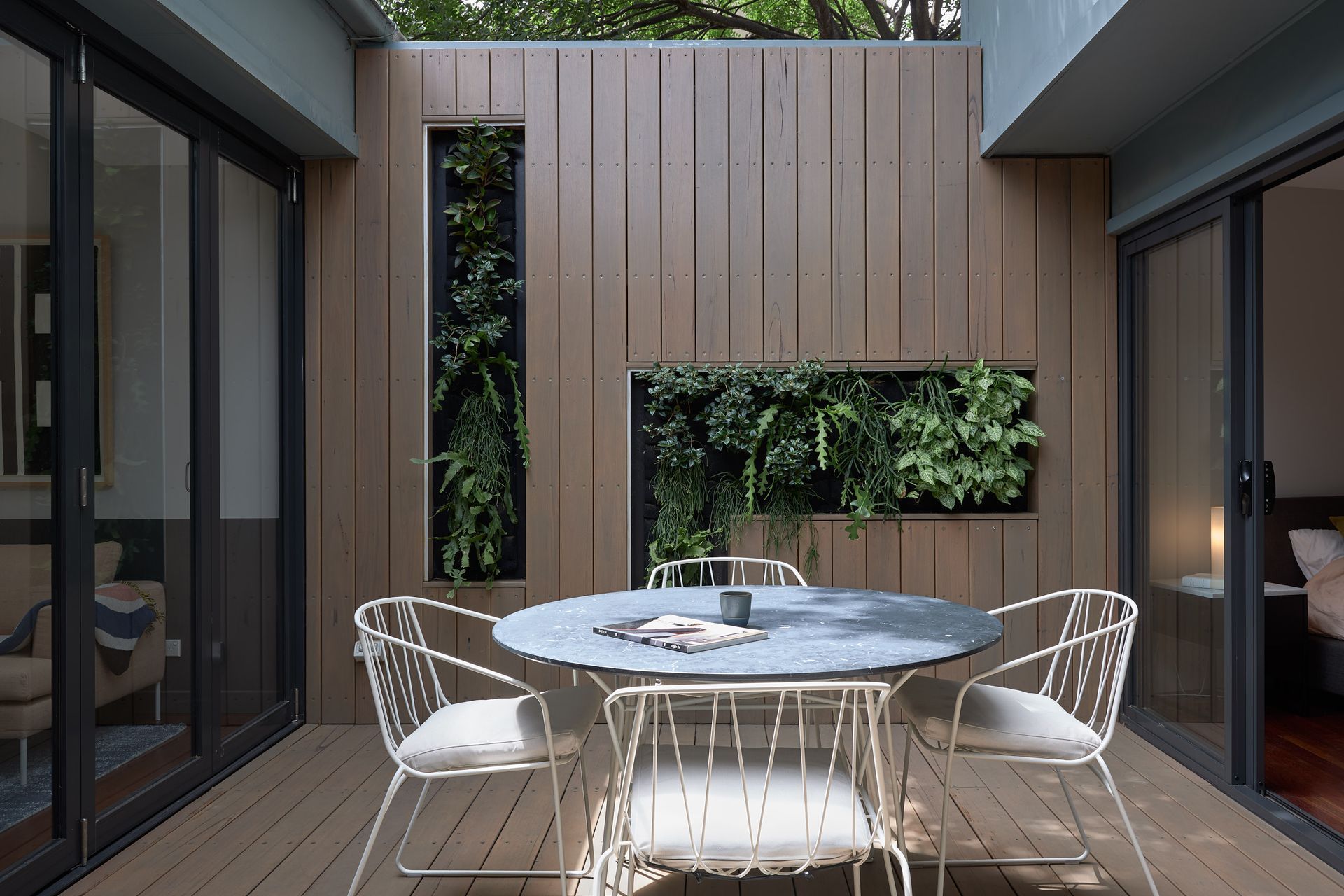 Edgecliff