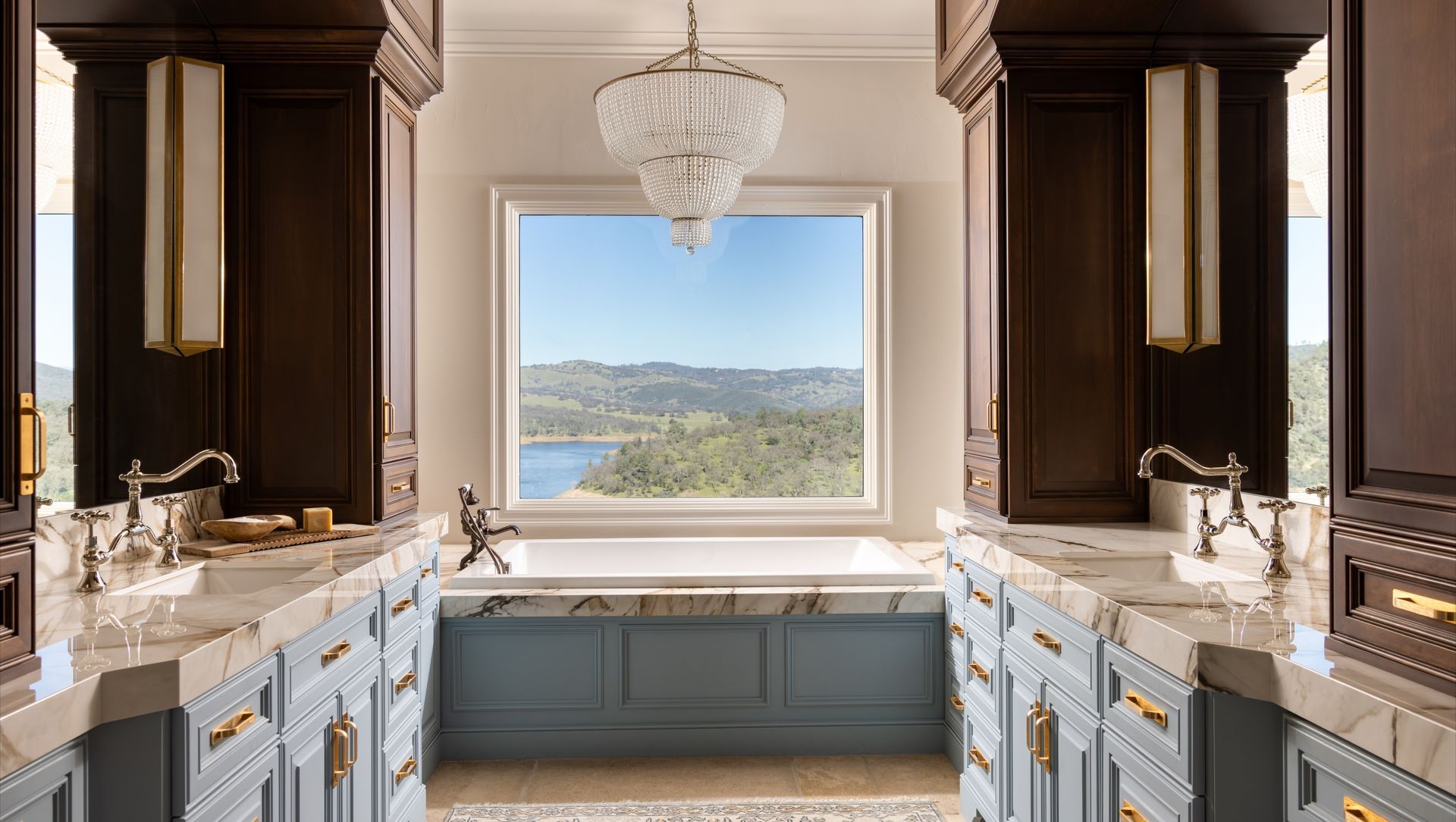 Refined European Lakehouse banner