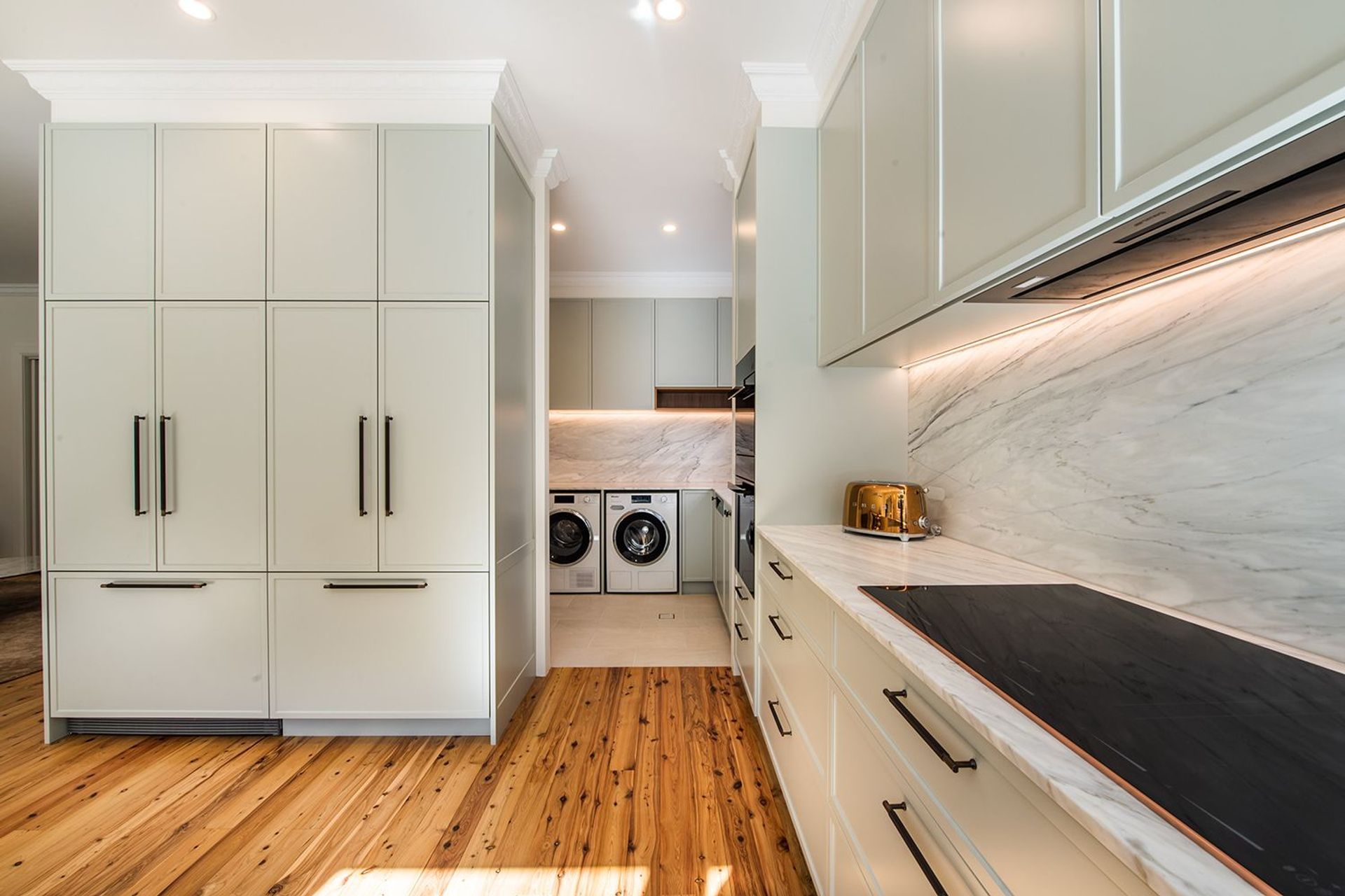 Modern-Luxury-Premier-Kitchens-design-renovation-gitani-polytec-Dulux-Smeg-Abey-Frank-Zip-Hepburn-Handles-06.jpg