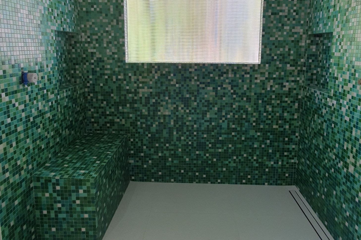Perth-St-mosaic2.jpg