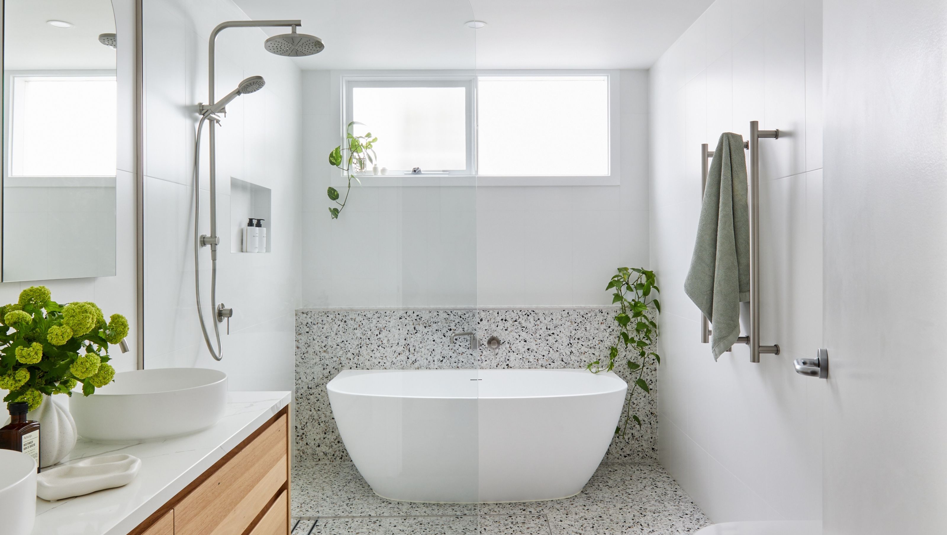 Bathroom & Laundry Reno