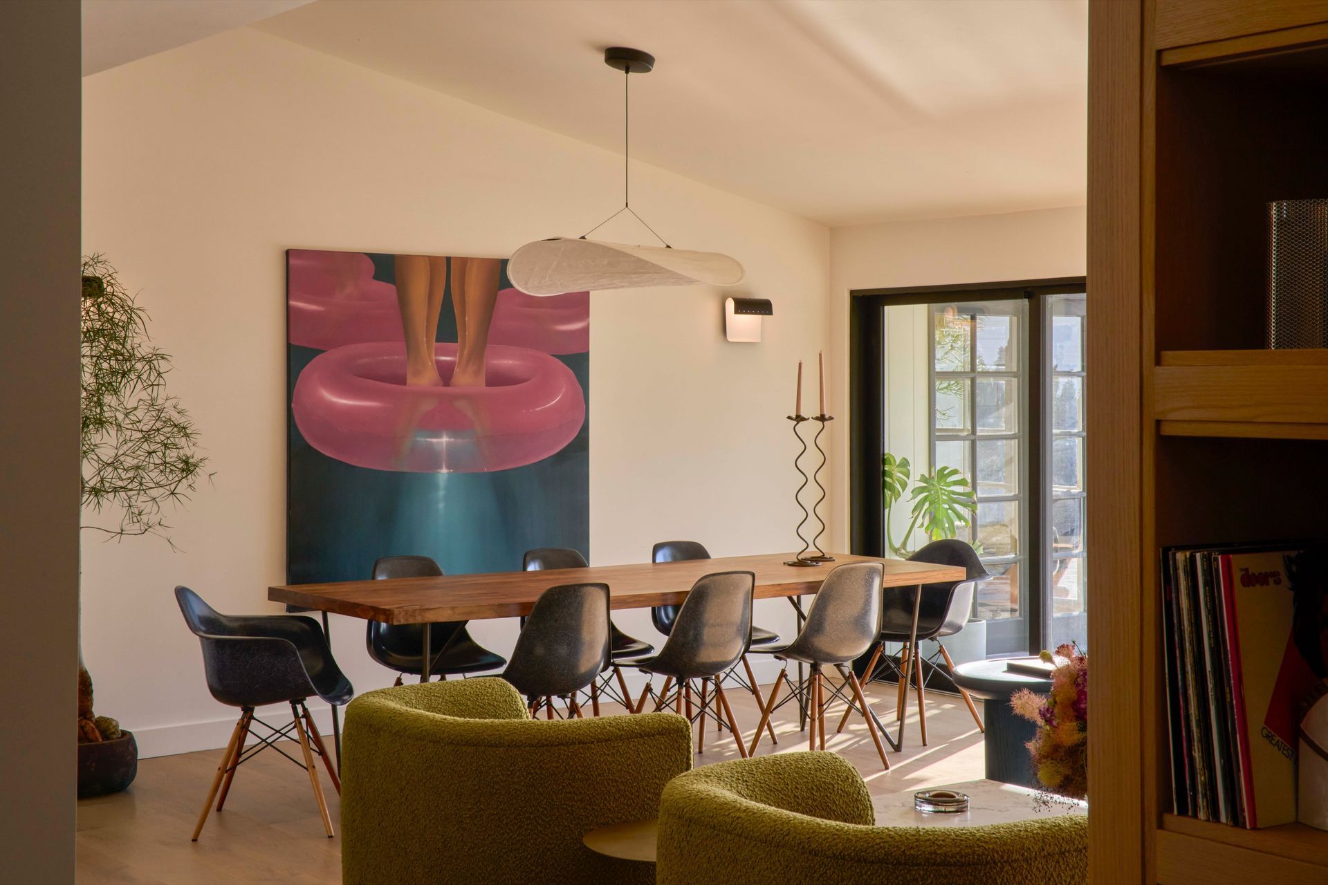 dona-marta-the-warren-interior-design-mid-century-modern-dining-room-vintage-eames-chairs-paper-pendant-wide-38-studio-city-ap-compressed.jpg